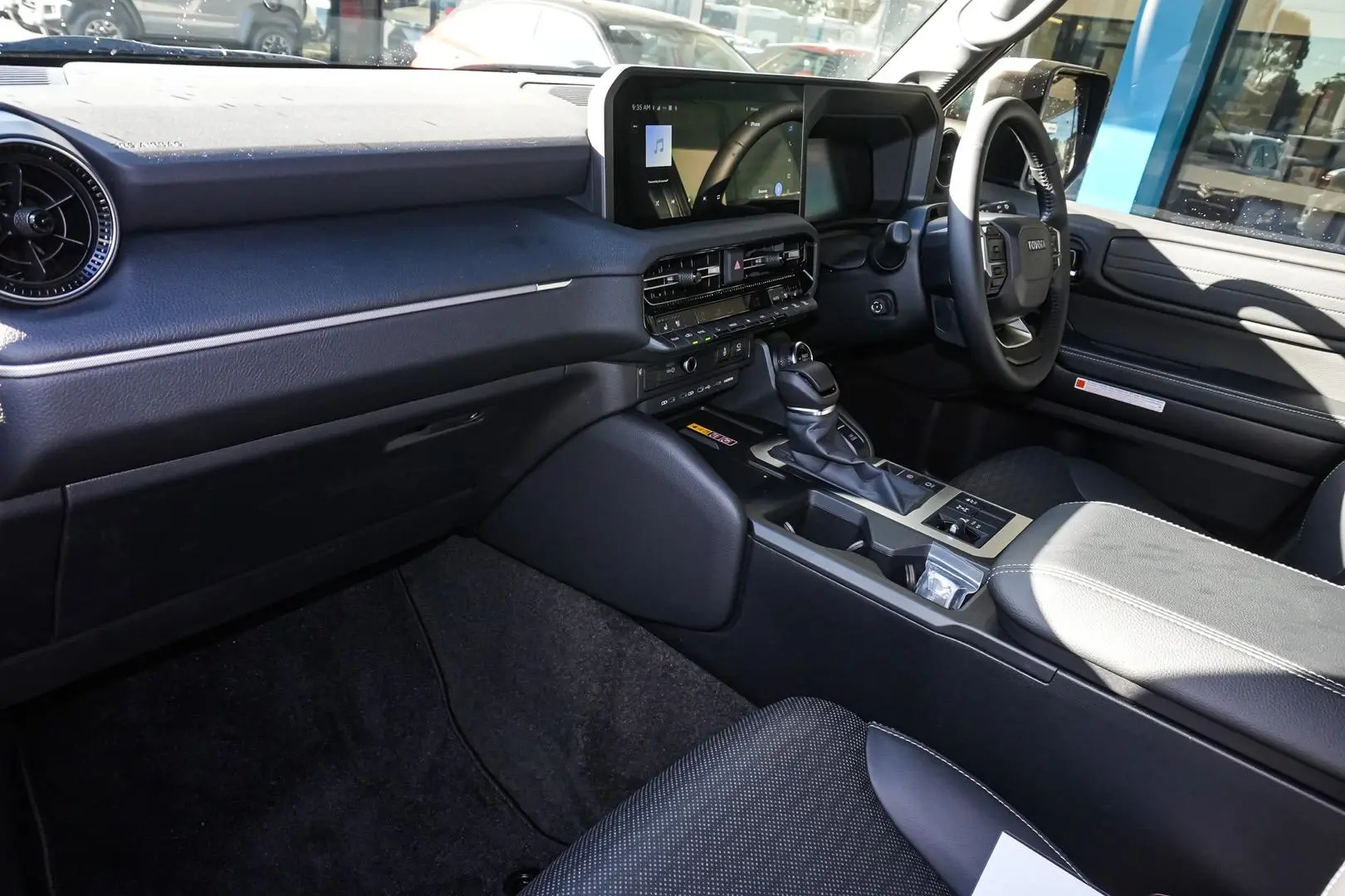 2026 Toyota Landcruiser Prado Gallery Image 10
