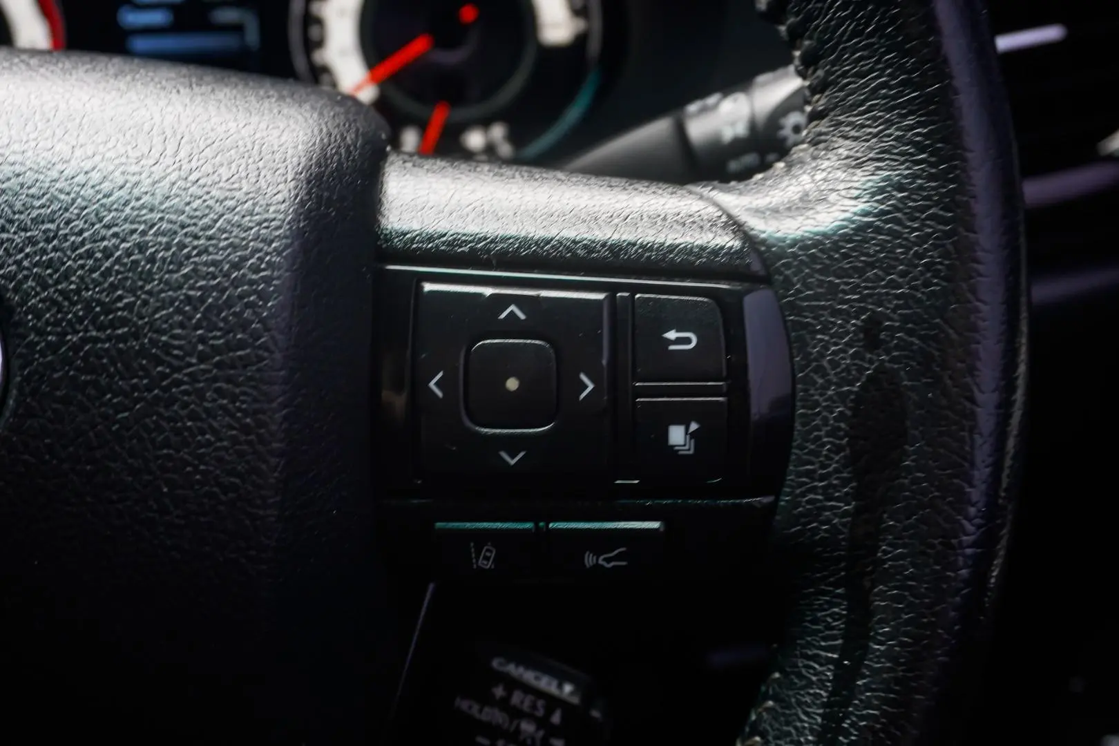 2019 Toyota Hilux Gallery Image 16