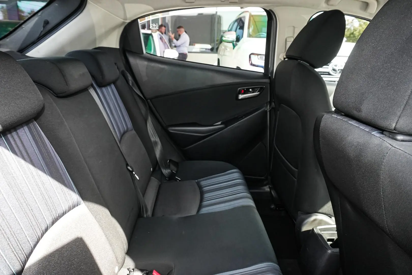 2016 Mazda 2 Gallery Image 15