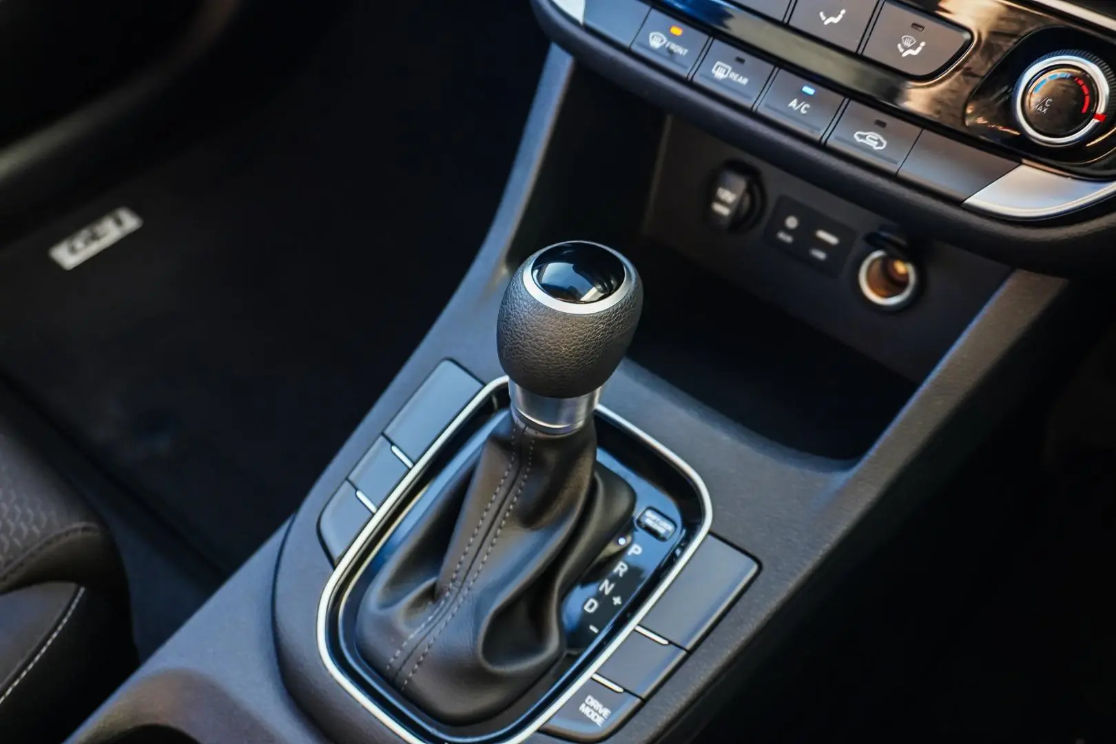 2017 Hyundai i30 Gallery Image 18