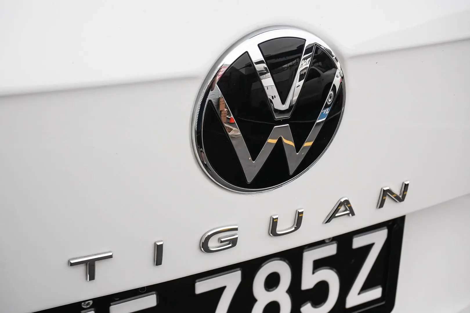 2024 Volkswagen Tiguan Gallery Image 9