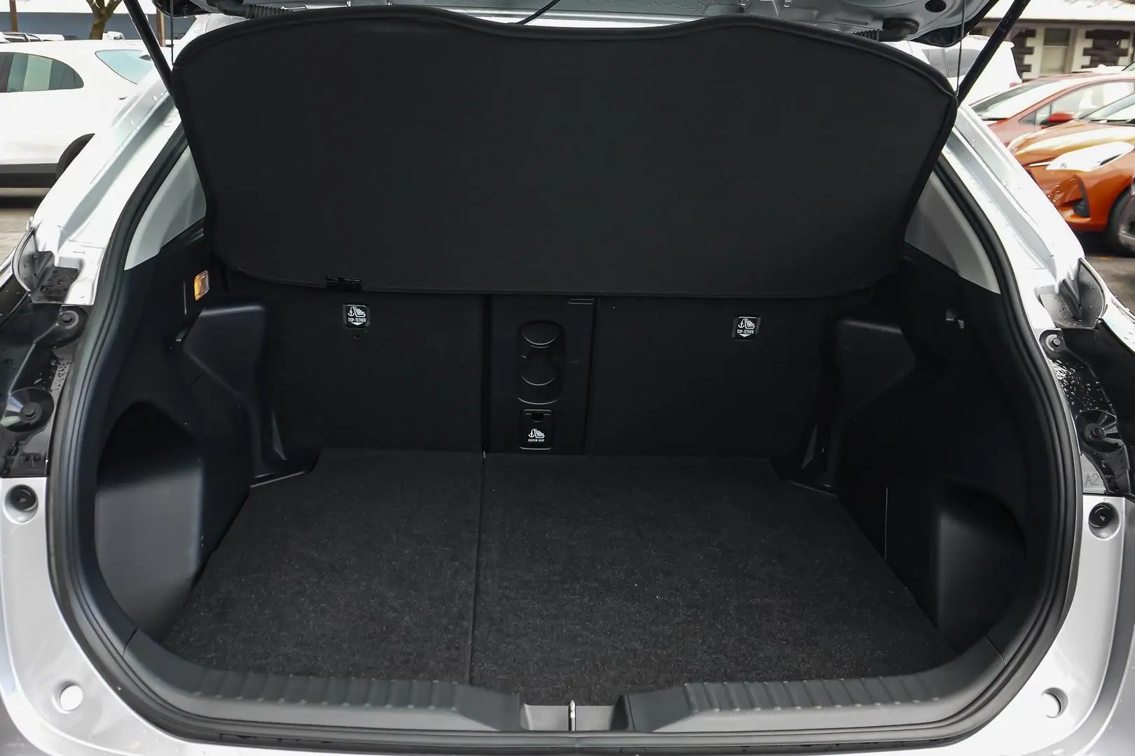 2025 Toyota Yaris Cross Gallery Image 9