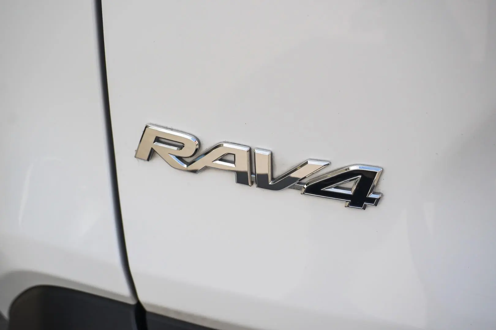 2024 Toyota RAV4 Gallery Image 15