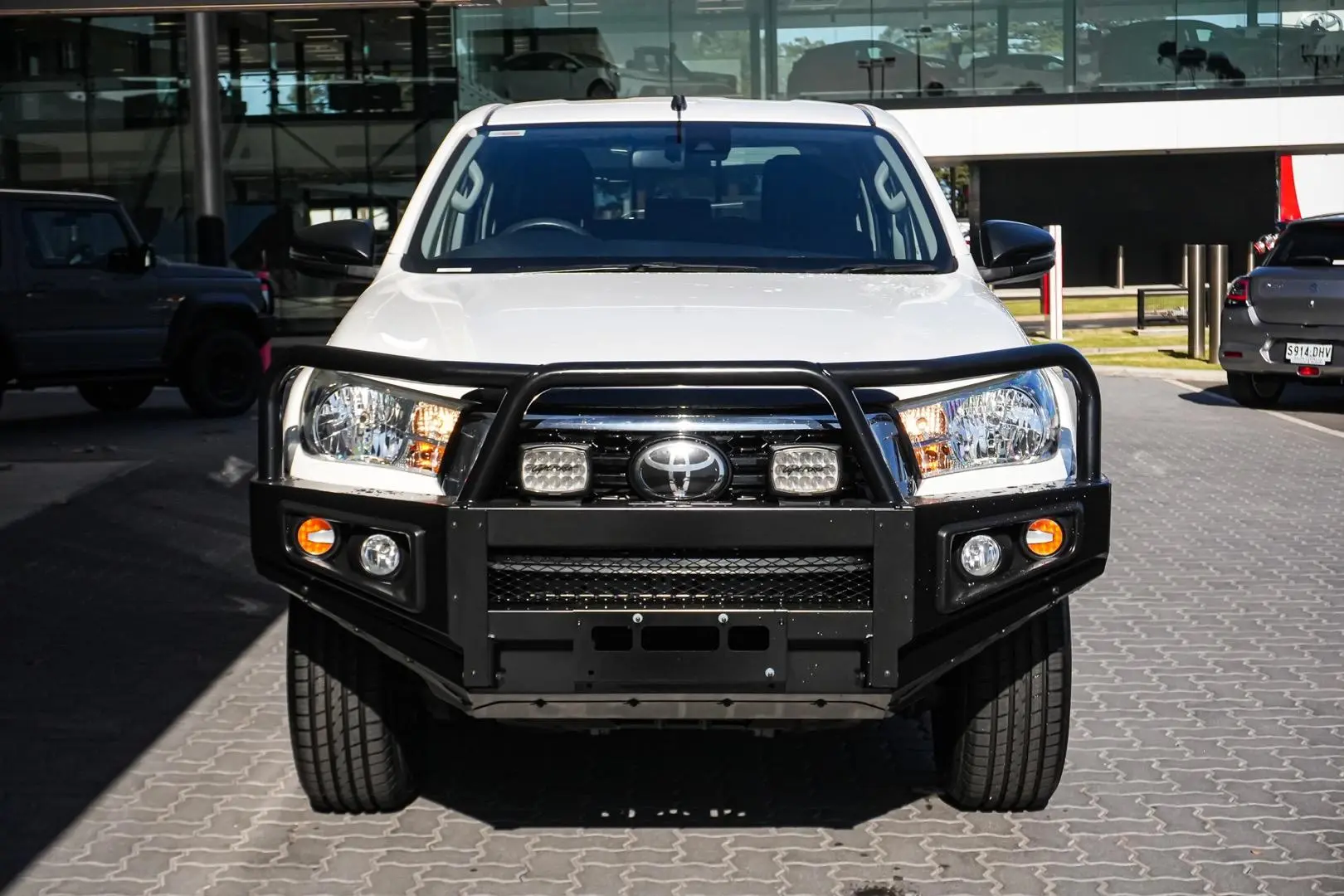 2019 Toyota Hilux Gallery Image 5