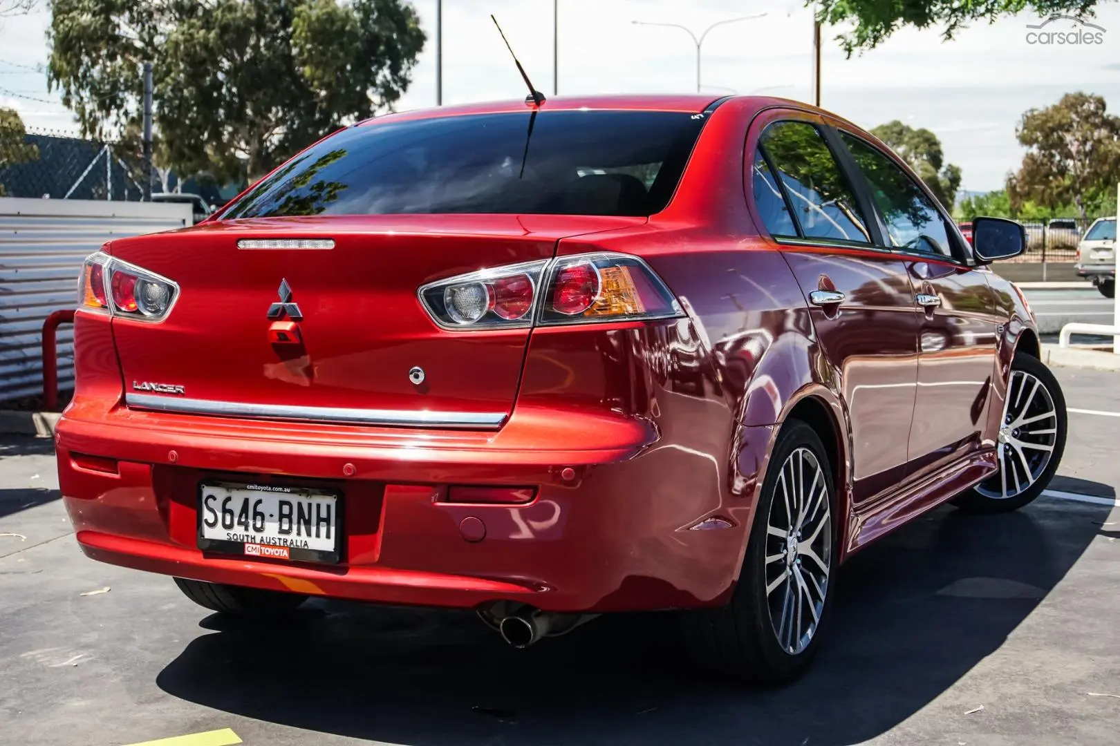 2016 Mitsubishi Lancer Image 2