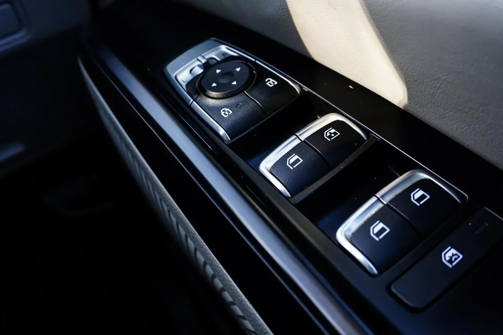 2022 Kia Carnival Gallery Image 21