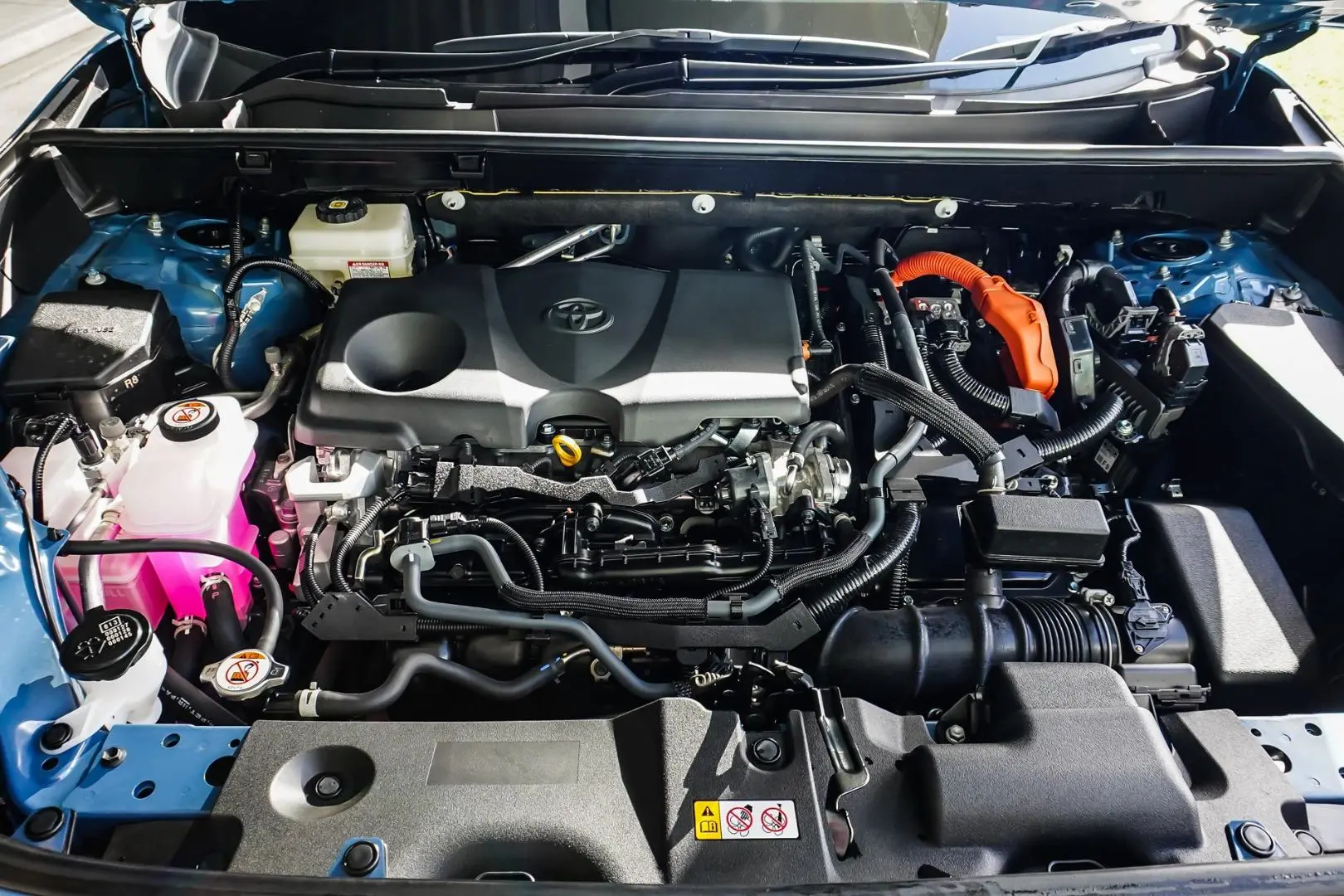 2024 Toyota RAV4 Gallery Image 25