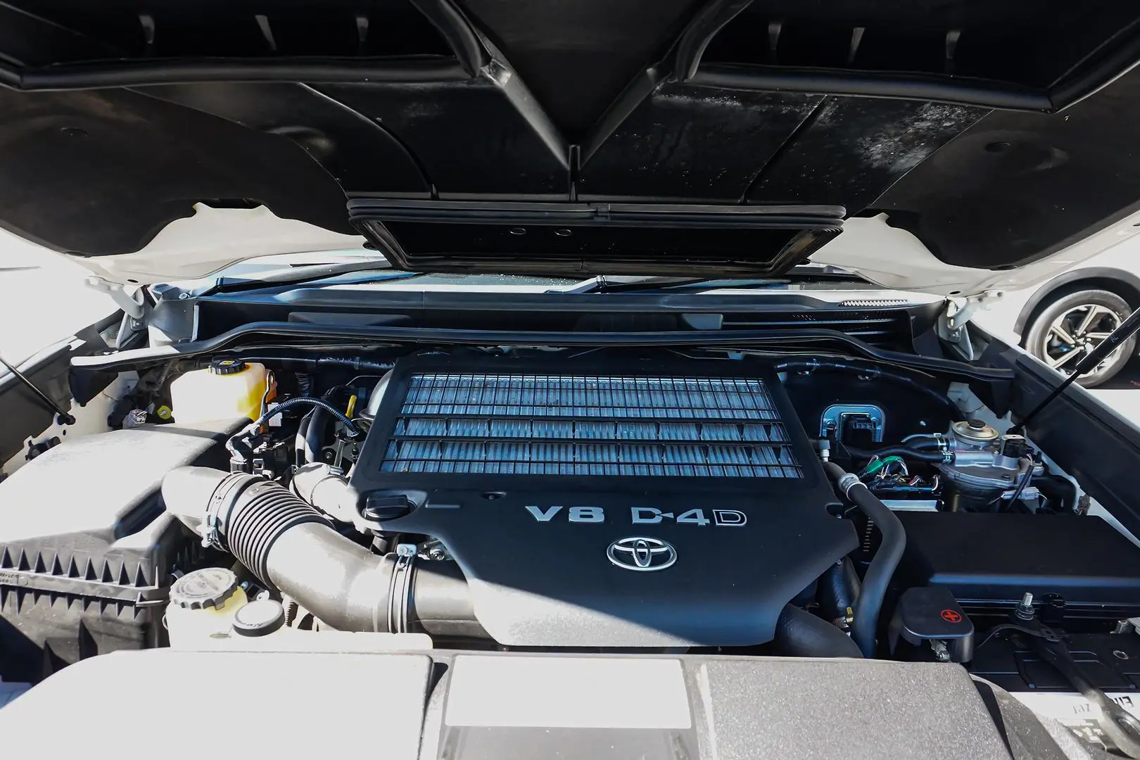 2020 Toyota Landcruiser Gallery Image 26