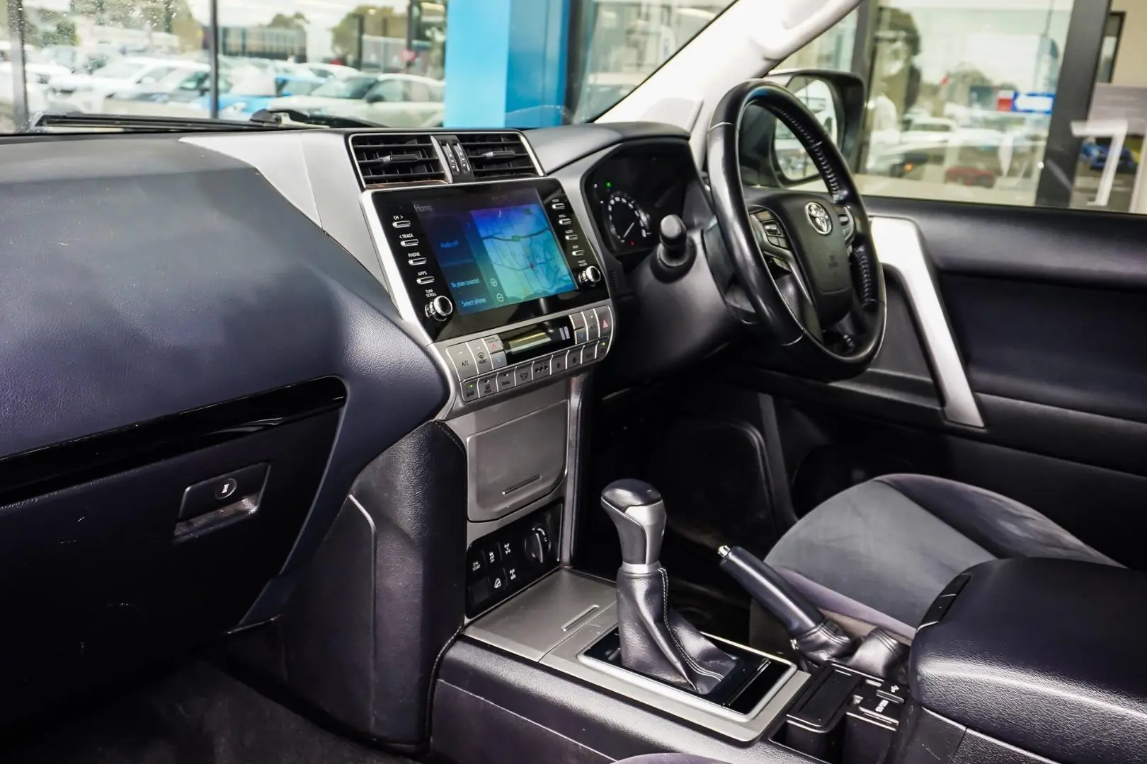 2021 Toyota Landcruiser Prado Gallery Image 9