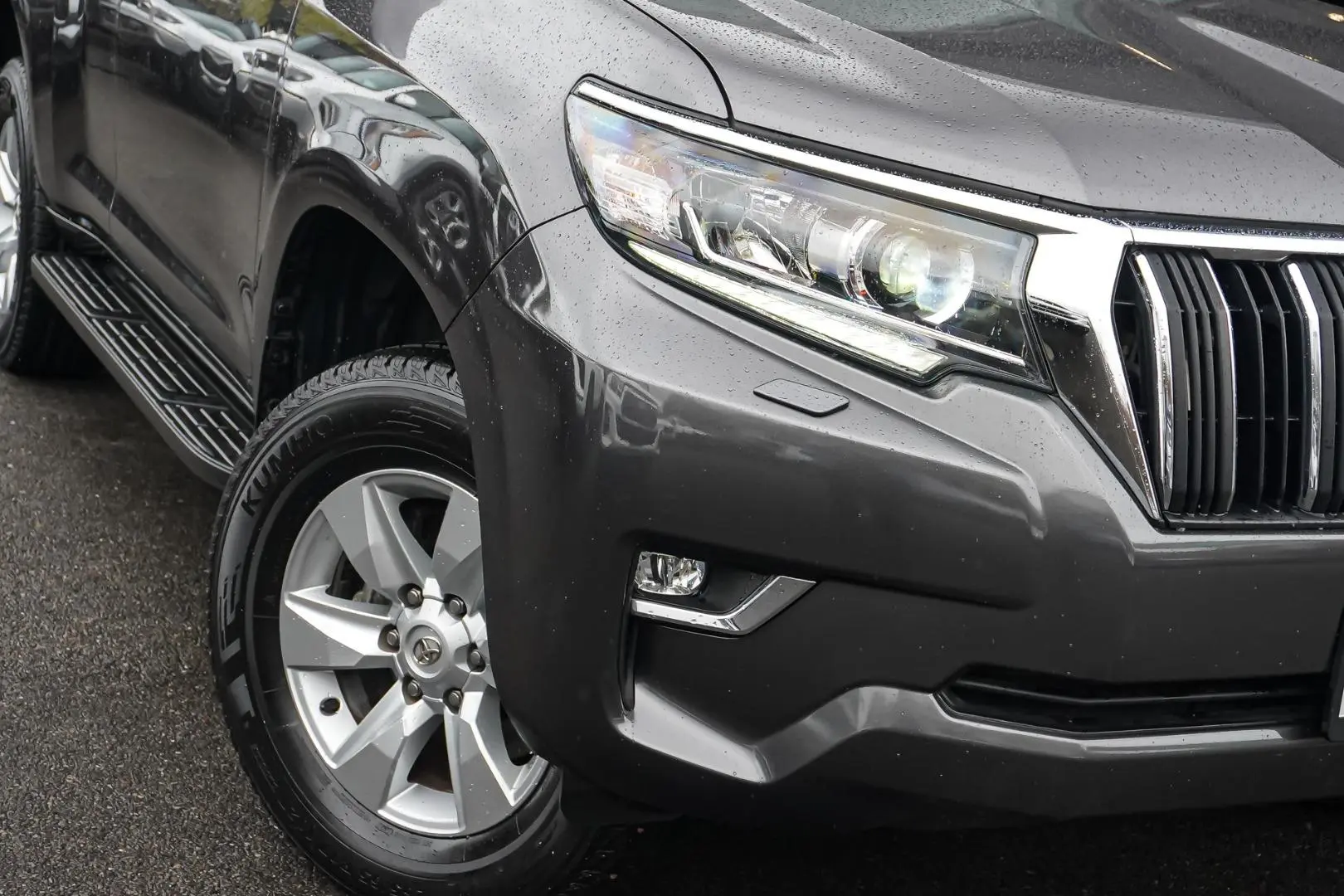 2019 Toyota Landcruiser Prado Gallery Image 11