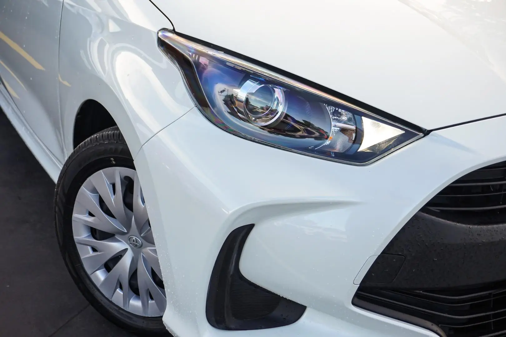 2022 Toyota Yaris Gallery Image 11