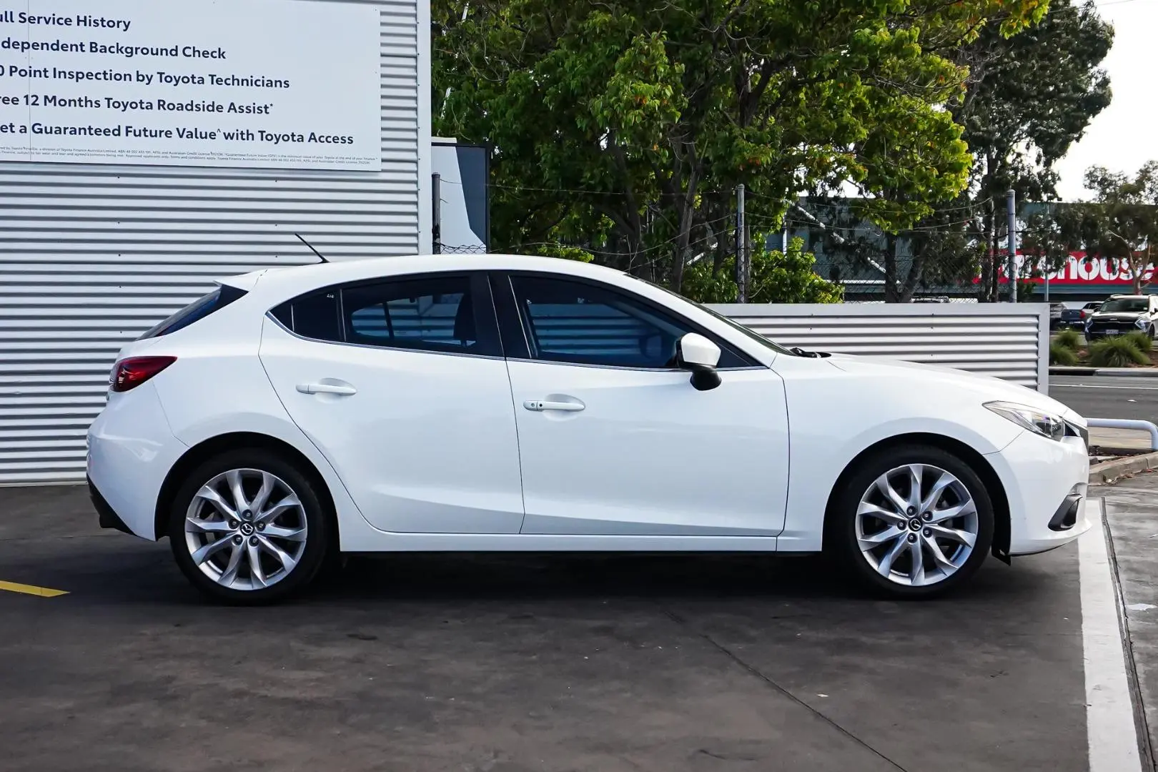 2015 Mazda 3 Gallery Image 4