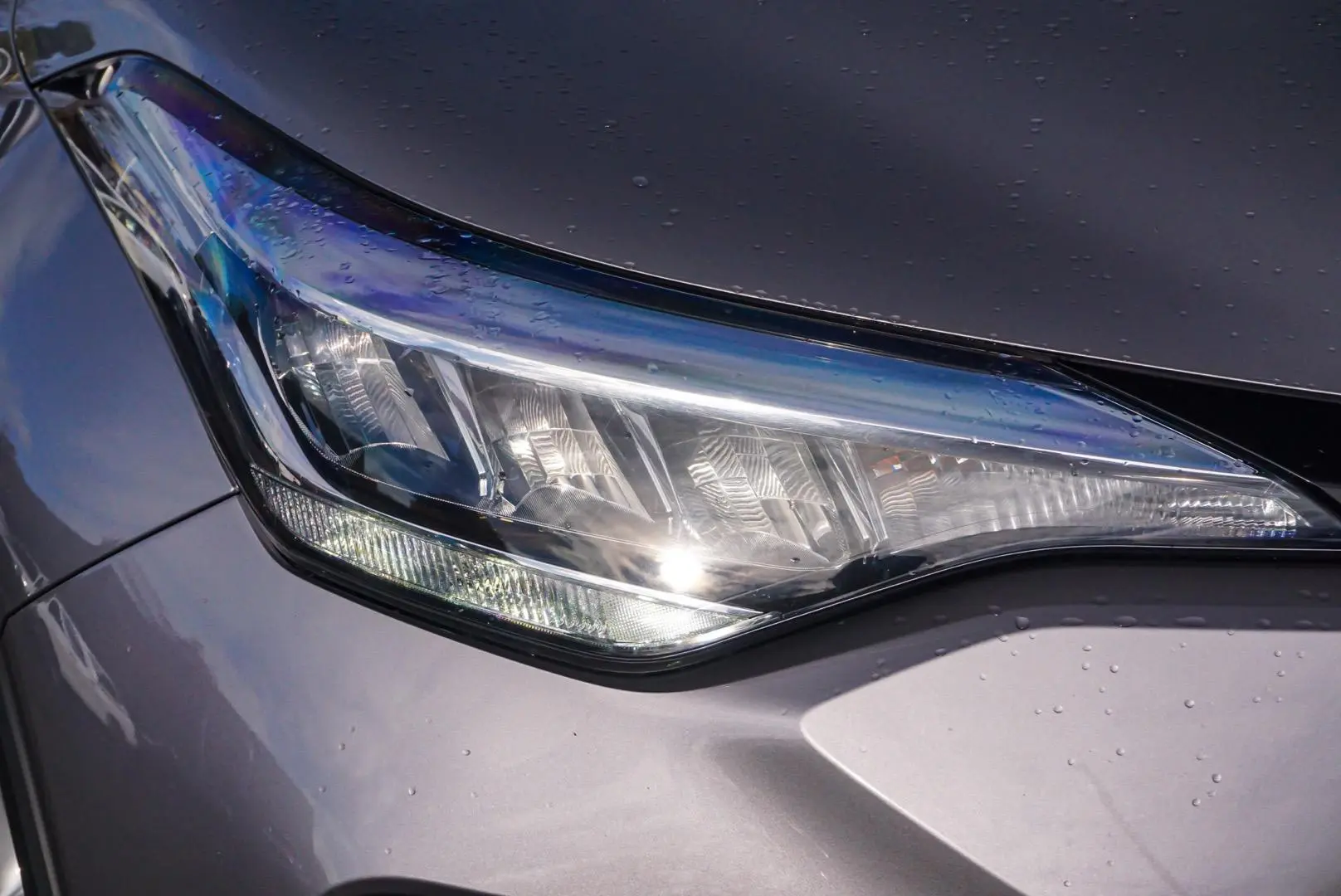 2023 Toyota C-HR Gallery Image 12