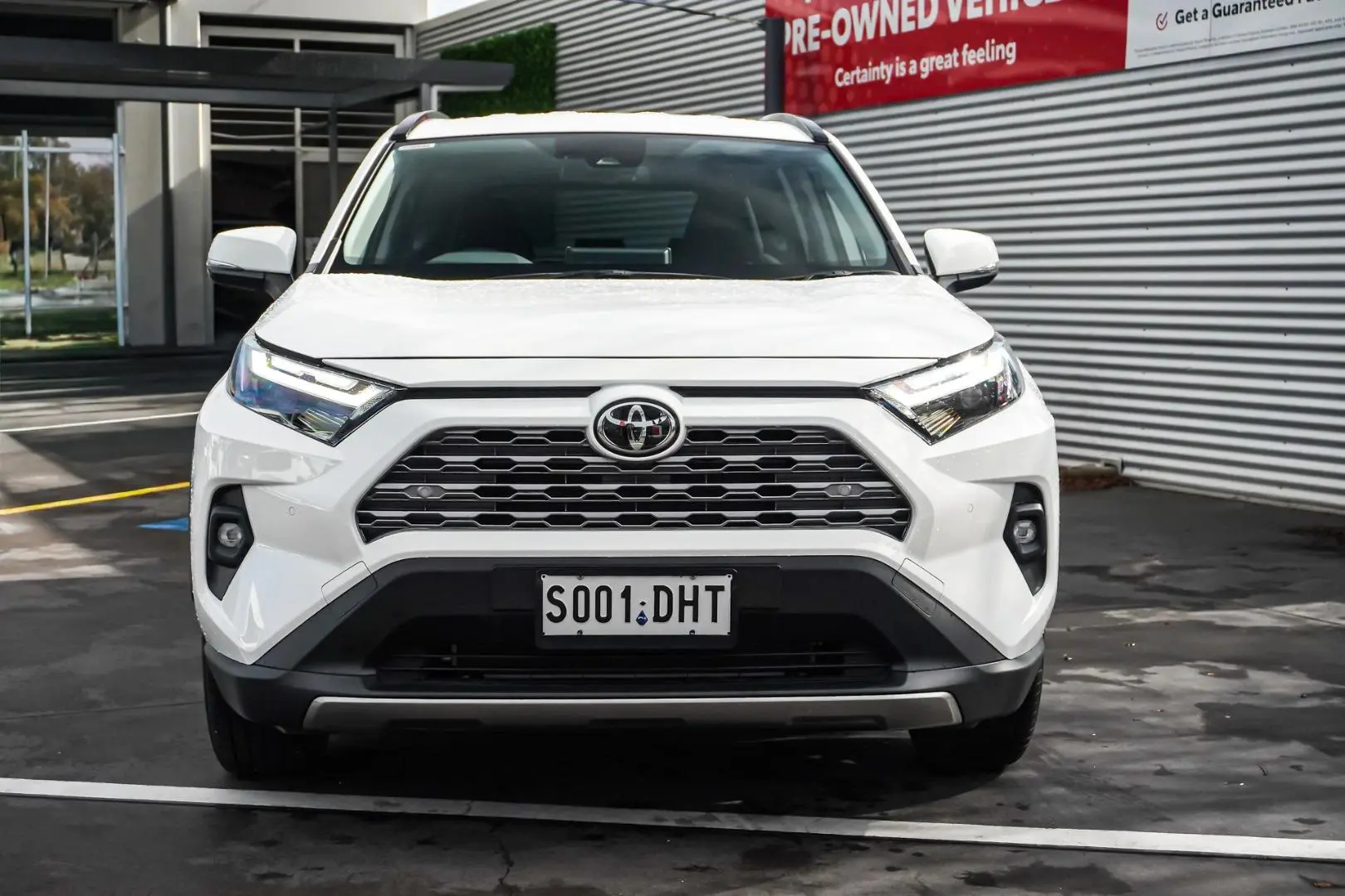 2025 Toyota RAV4 Gallery Image 5