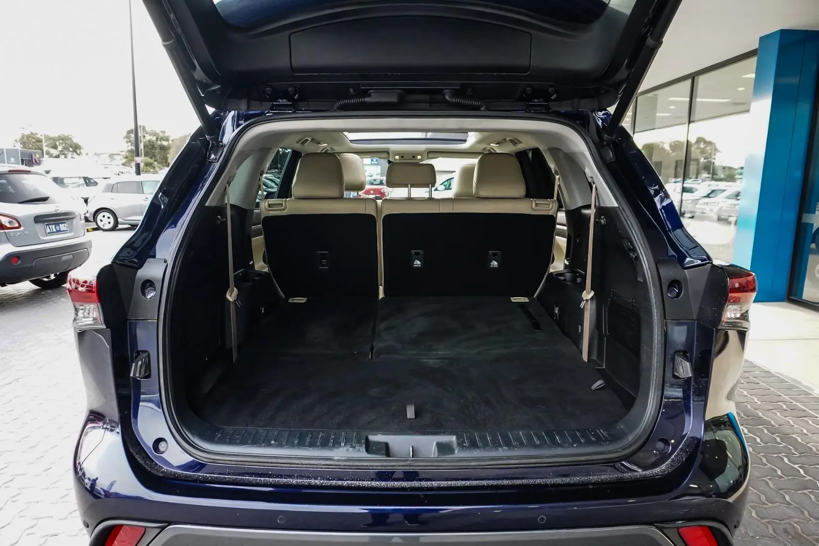 2021 Toyota Kluger Gallery Image 11