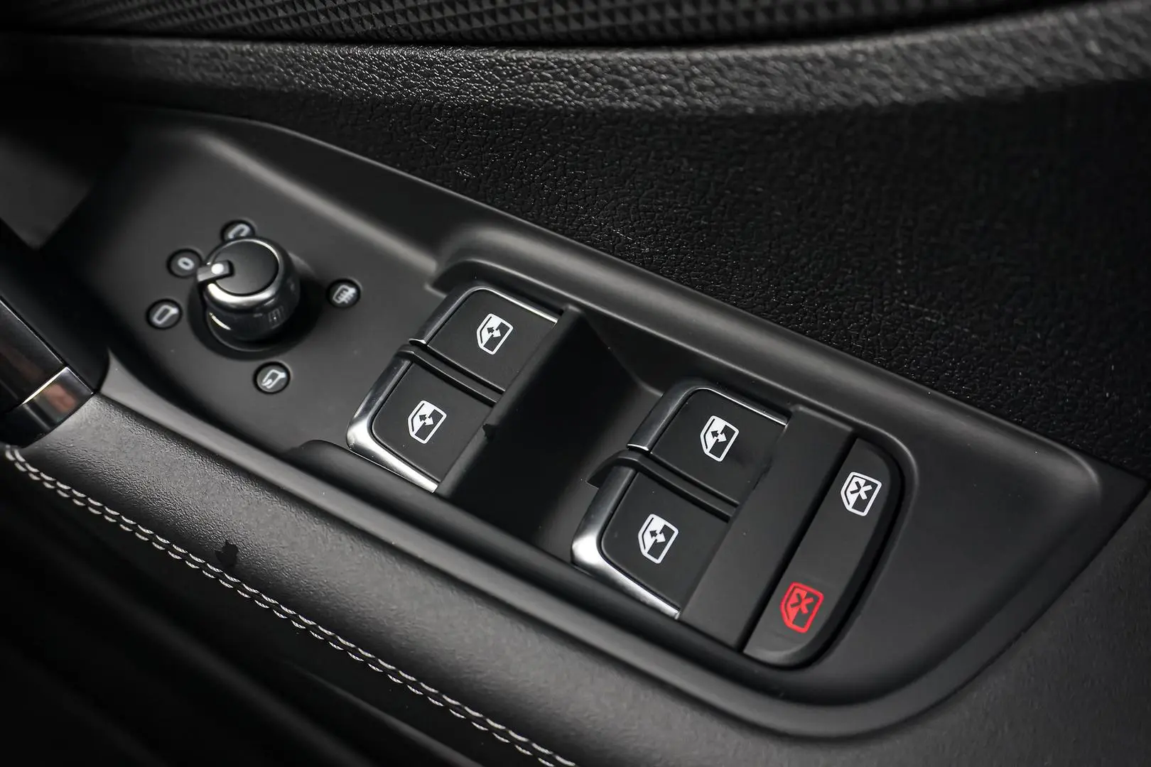 2023 Audi SQ2 Gallery Image 22