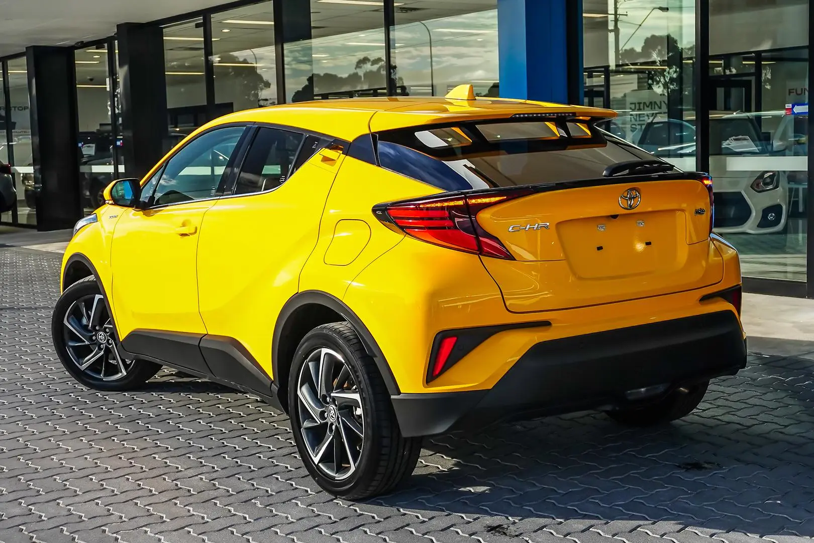 2023 Toyota C-HR Gallery Image 2