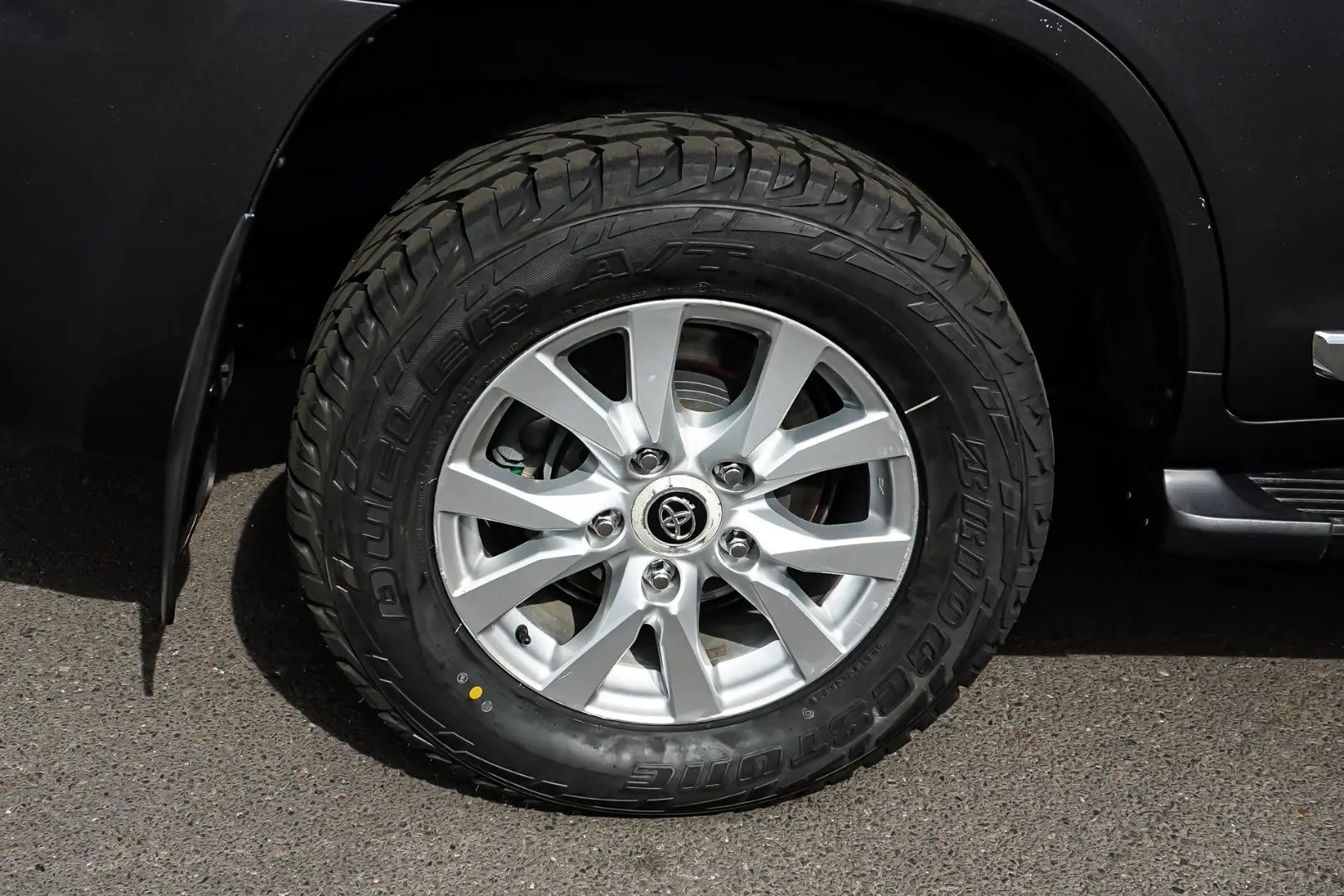 2018 Toyota Landcruiser Gallery Image 18