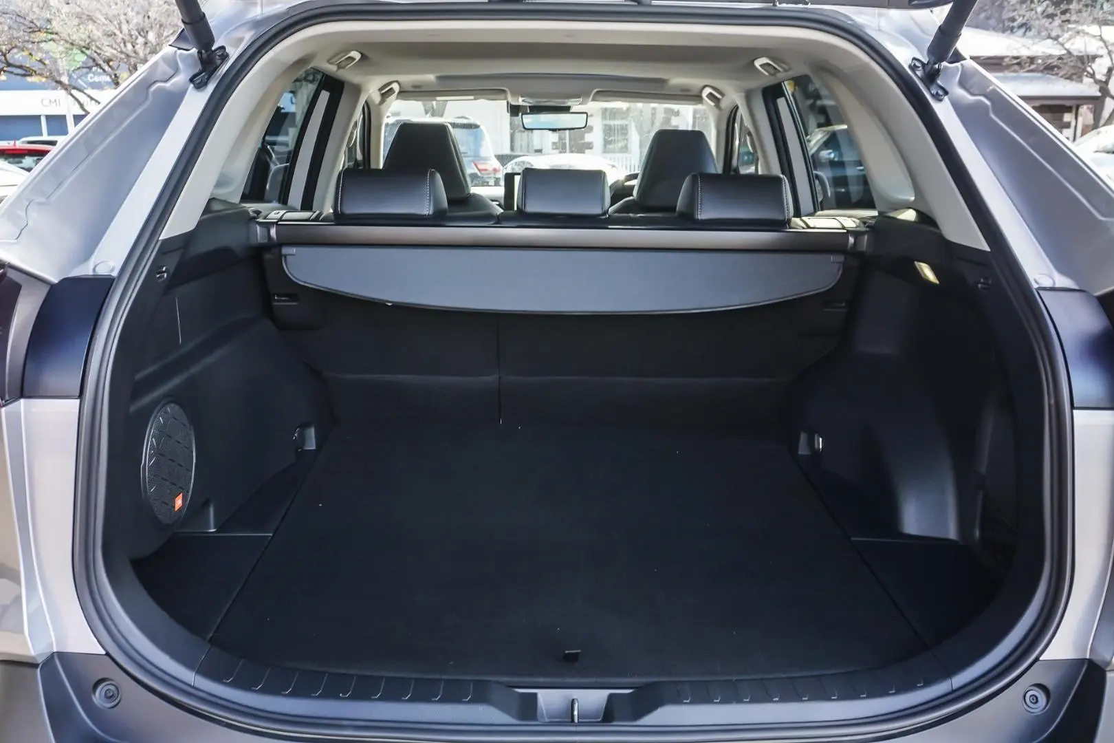 2024 Toyota RAV4 Gallery Image 8