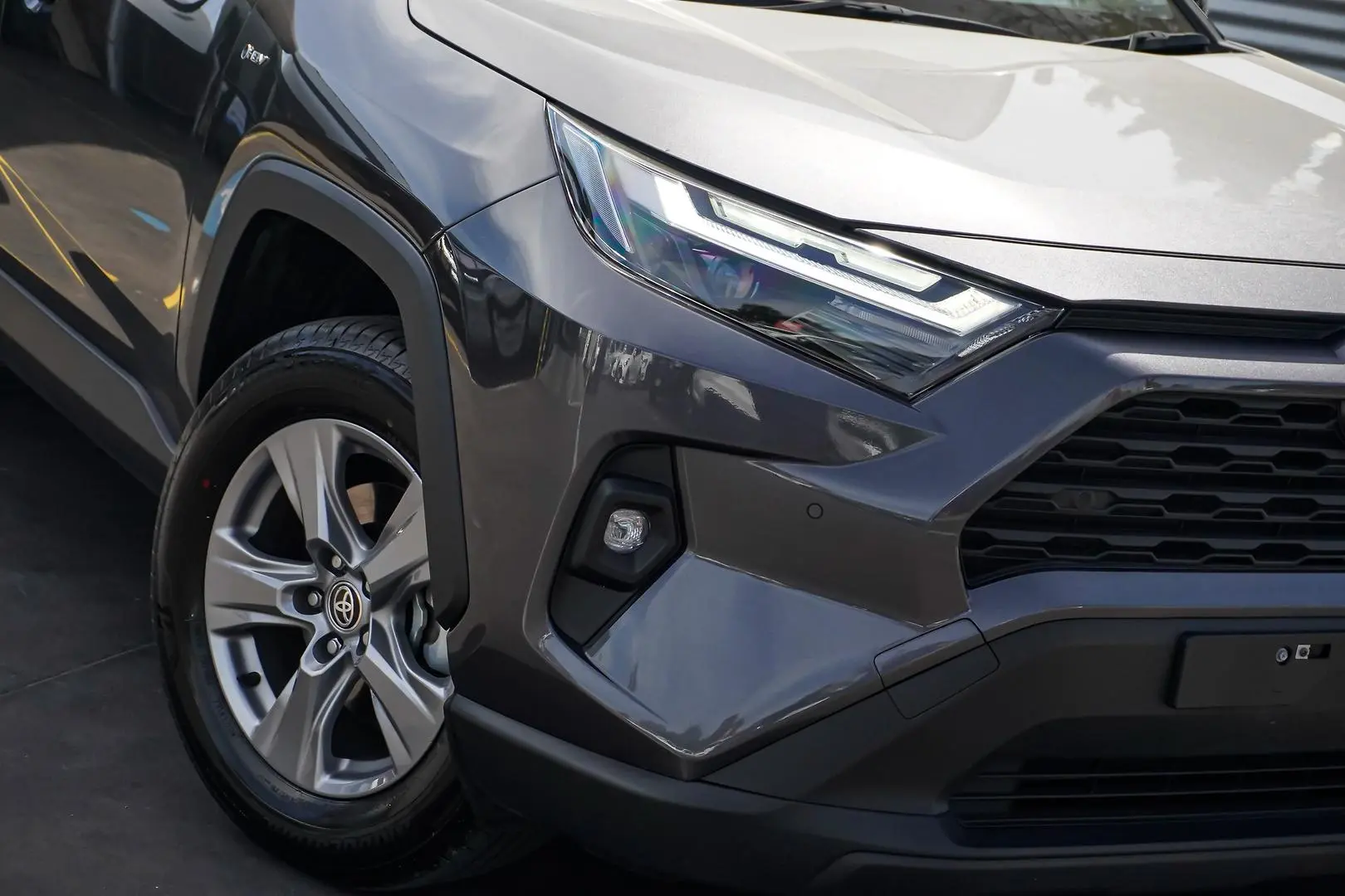 2025 Toyota RAV4 Gallery Image 12