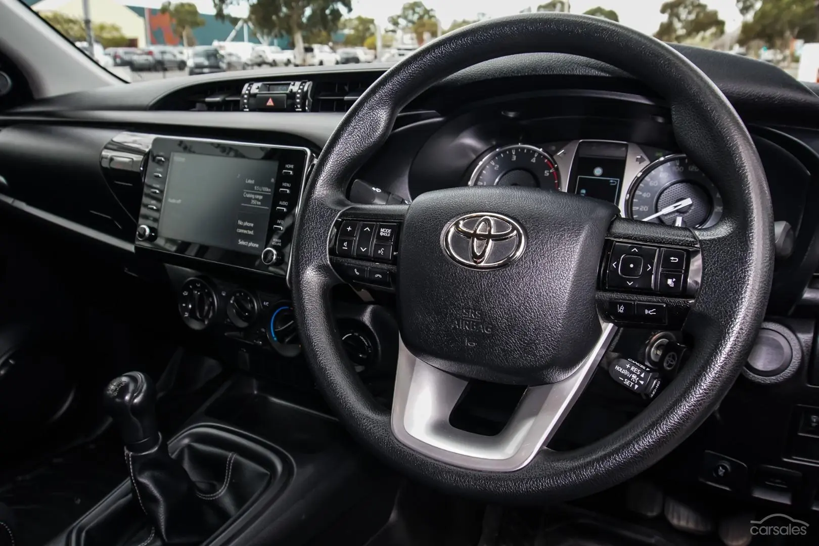 2020 Toyota Hilux Image 6