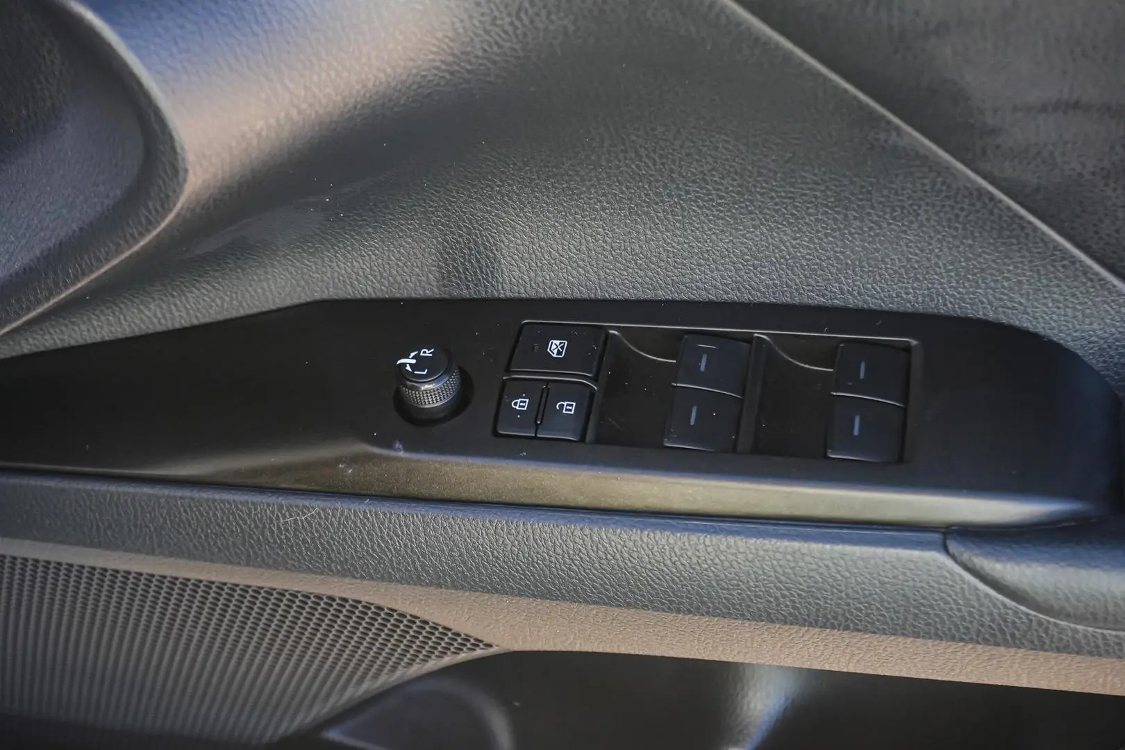 2021 Toyota Camry Gallery Image 19