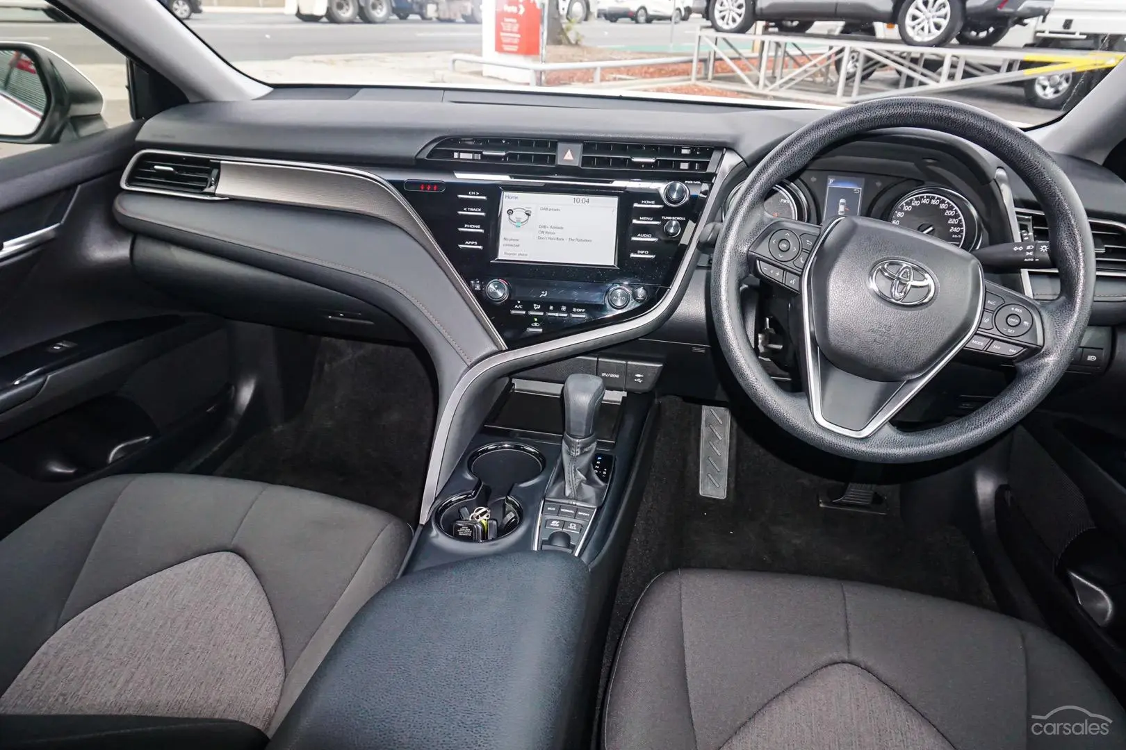 2020 Toyota Camry Image 8
