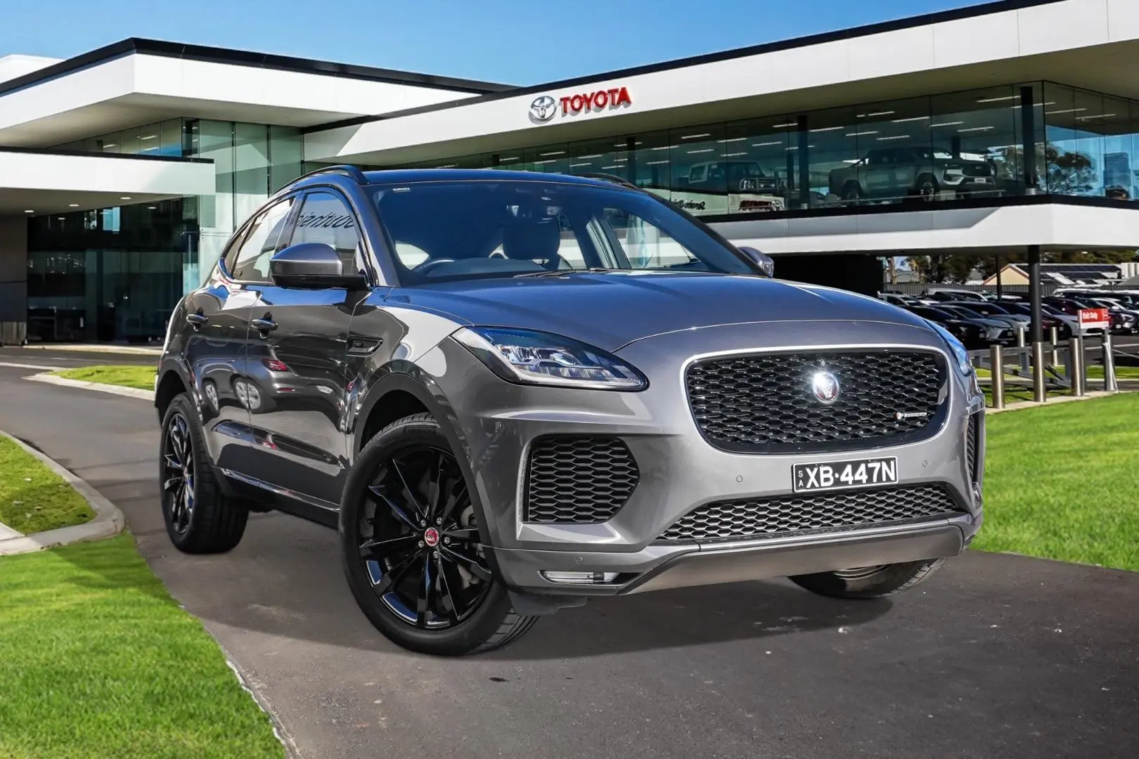 2020 Jaguar E-PACE Image
