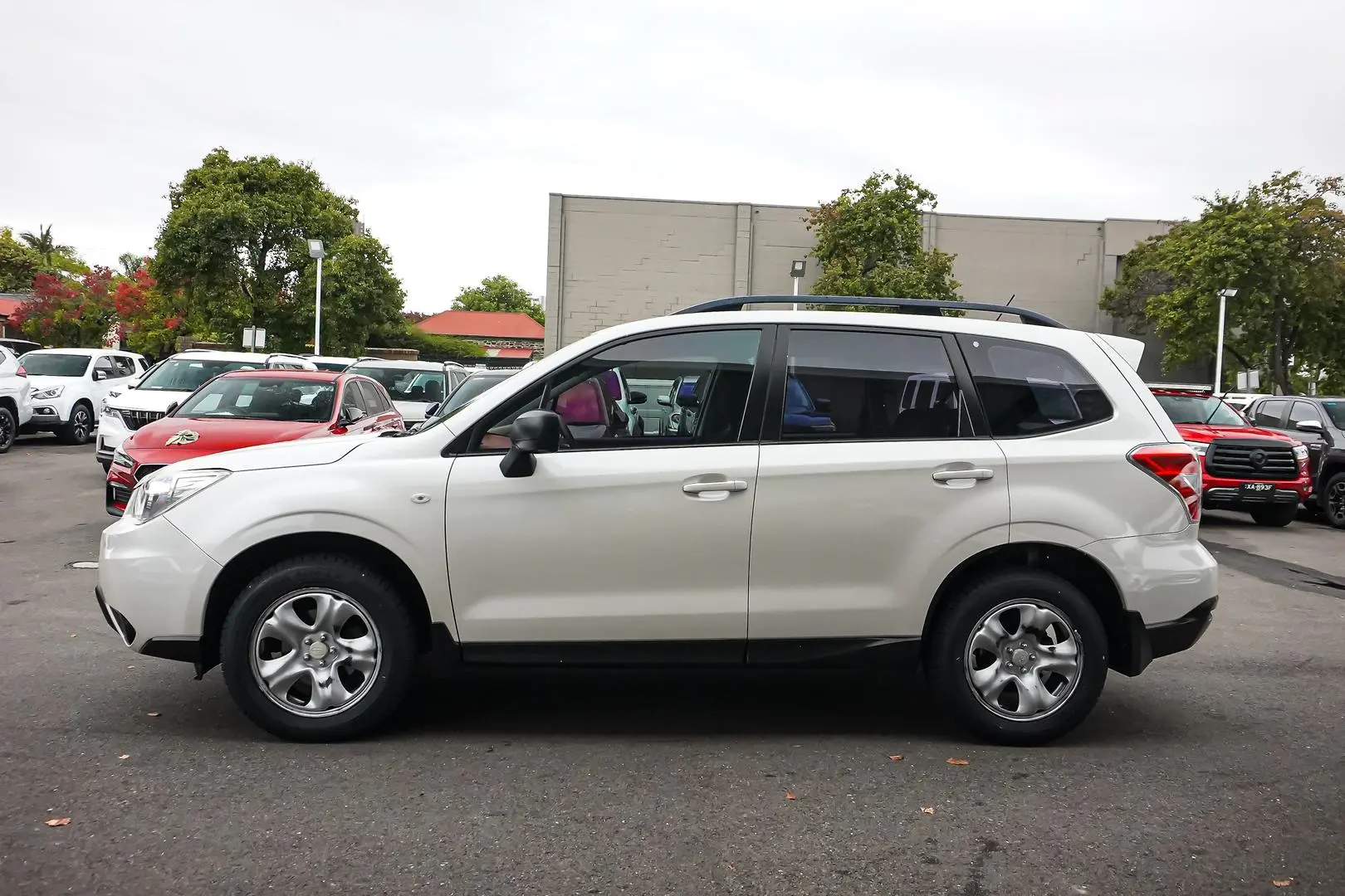 2014 Subaru Forester Gallery Image 4