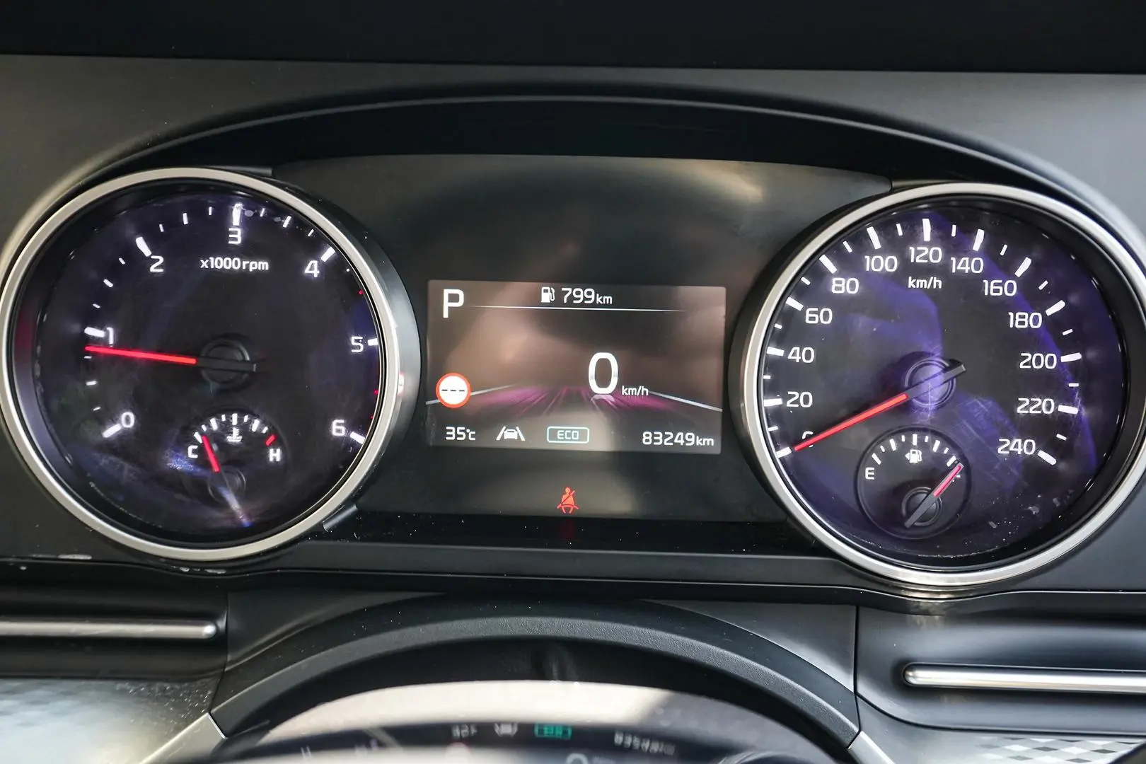 2022 Kia Carnival Gallery Image 17