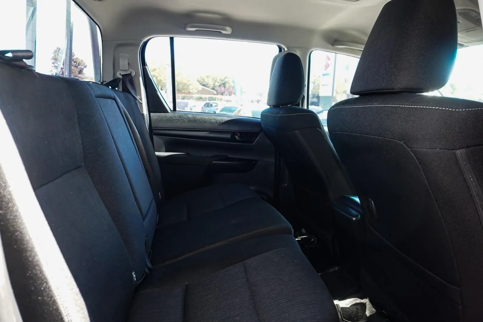 2021 Toyota Hilux Gallery Image 8