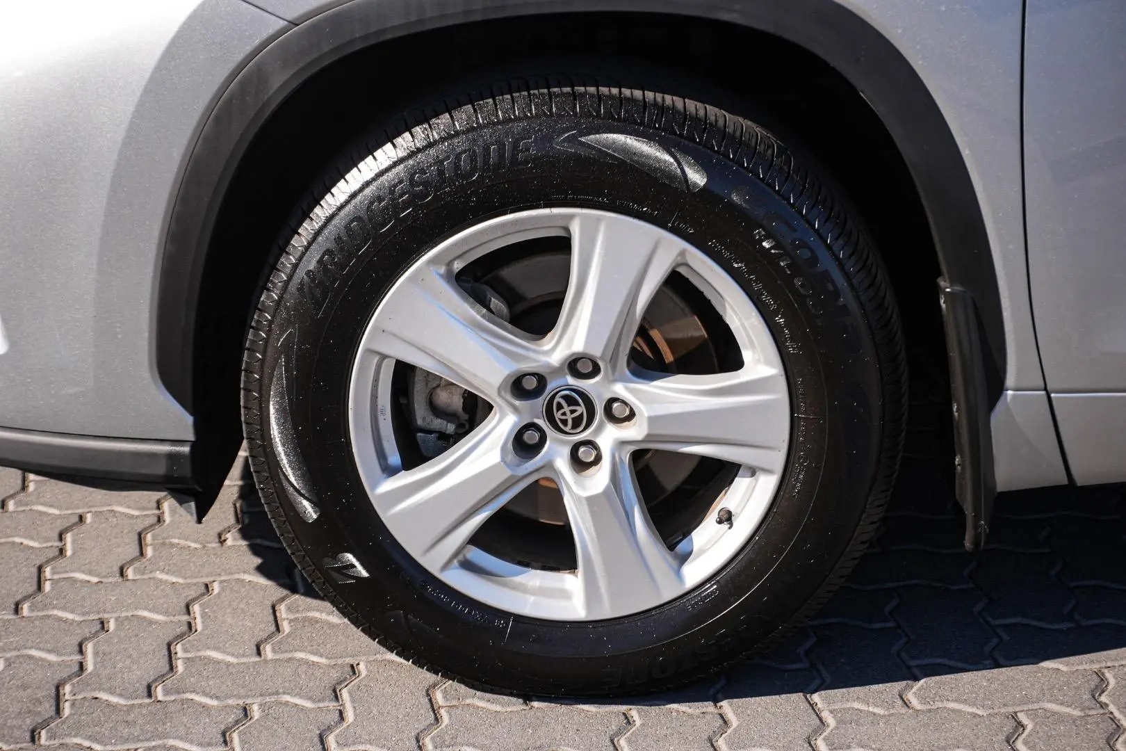 2021 Toyota Kluger Gallery Image 13
