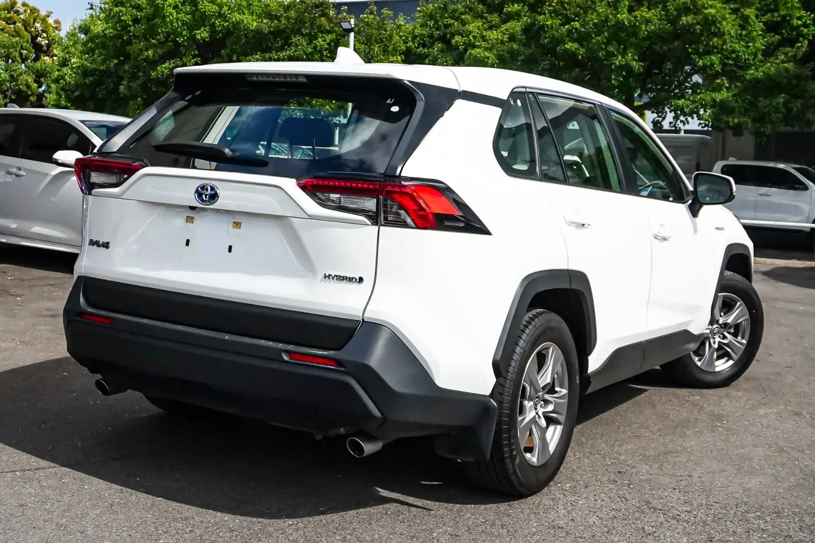 2023 Toyota RAV4 Gallery Image 3