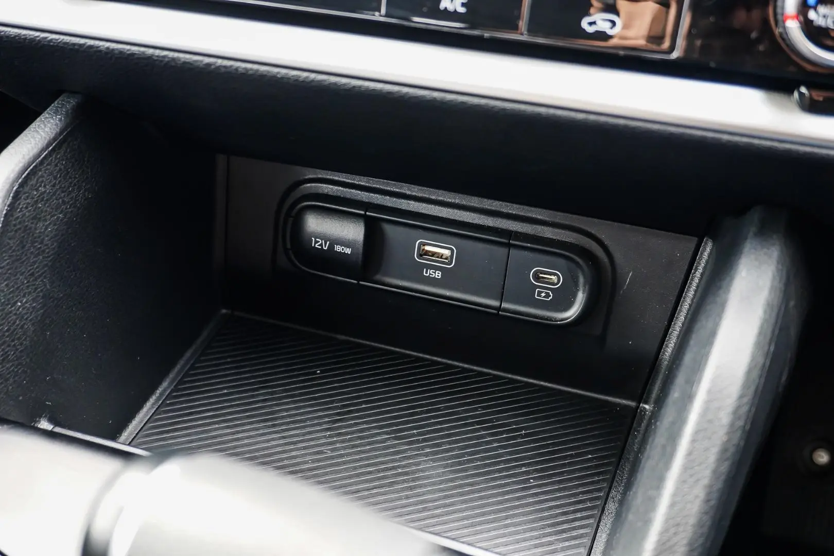 2023 Kia Sportage Gallery Image 23