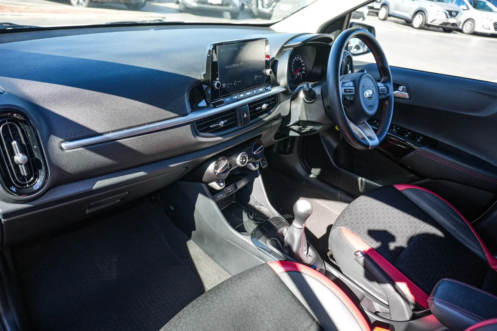 2020 Kia Picanto Gallery Image 10