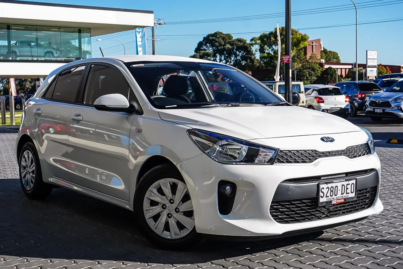 2020 Kia Rio Gallery Image 1
