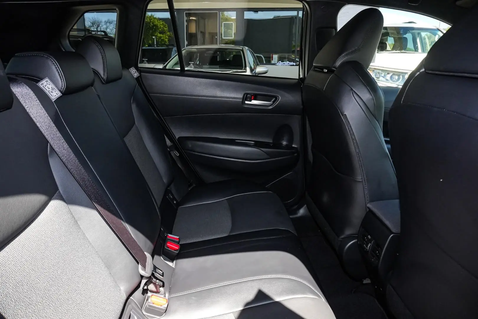 2023 Toyota Corolla Cross Gallery Image 8