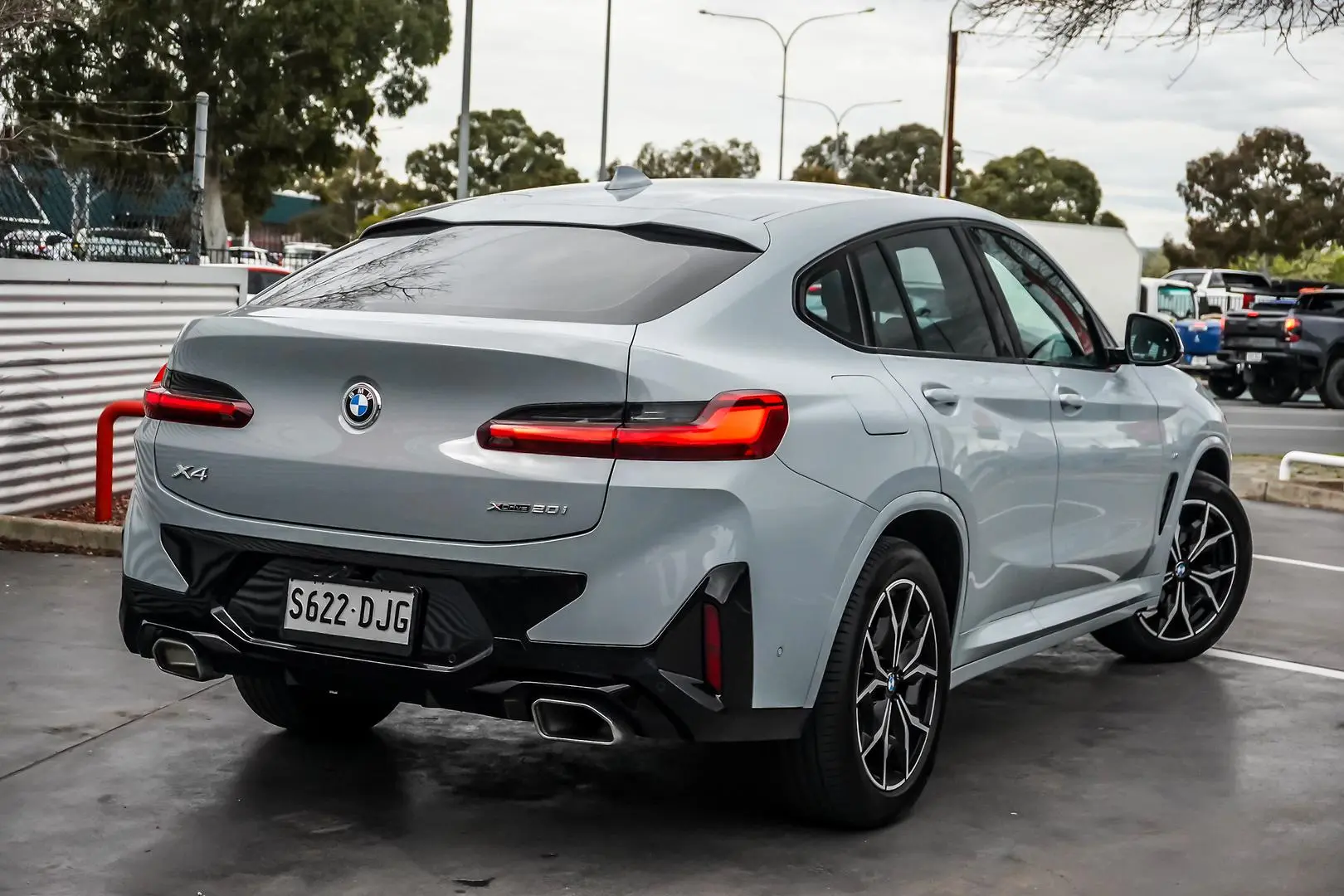 2022 BMW X4 Gallery Image 3