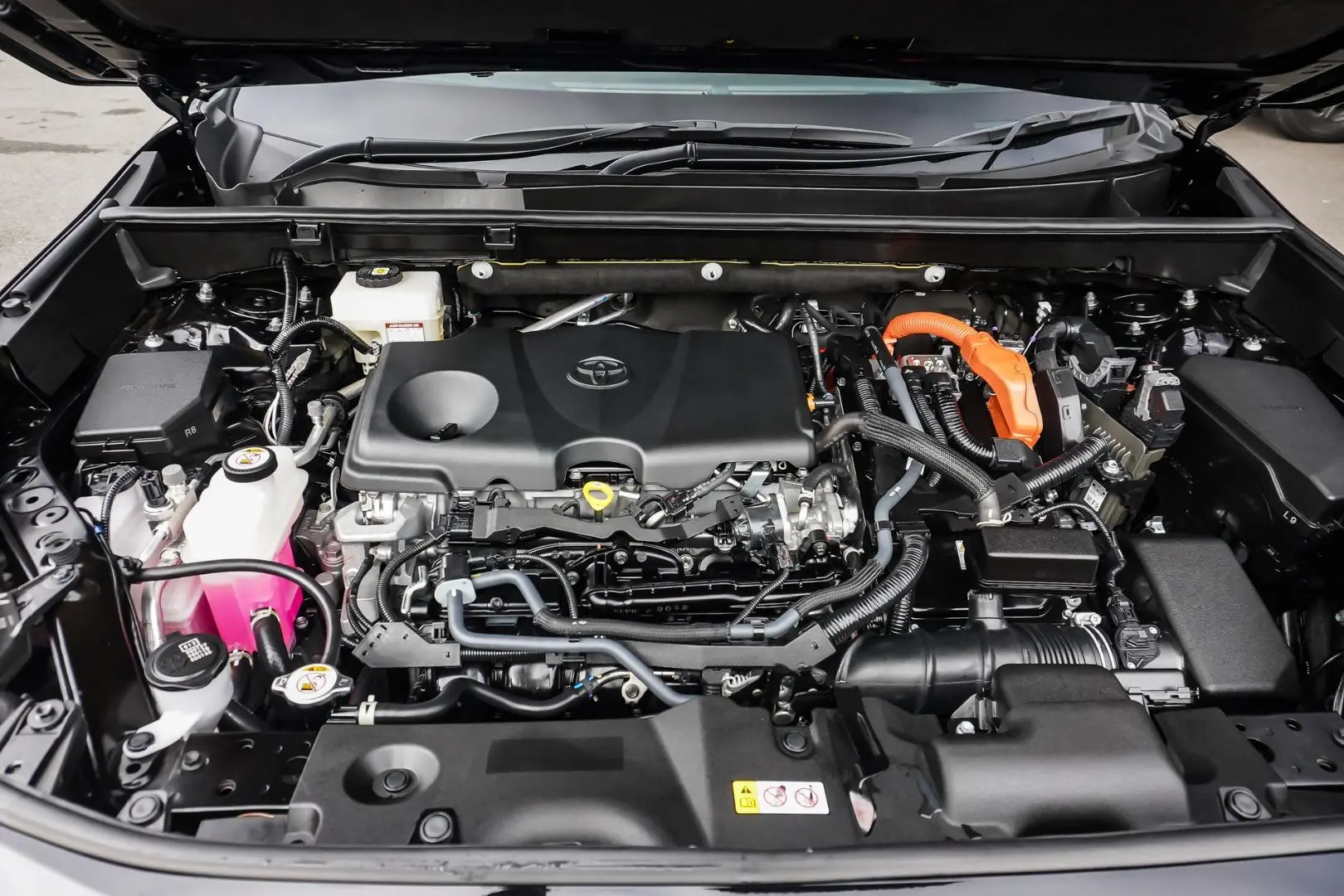 2023 Toyota RAV4 Gallery Image 24