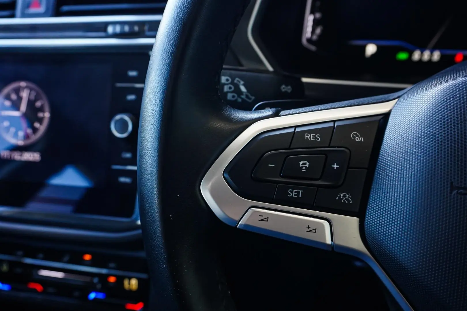 2023 Volkswagen Tiguan Gallery Image 19