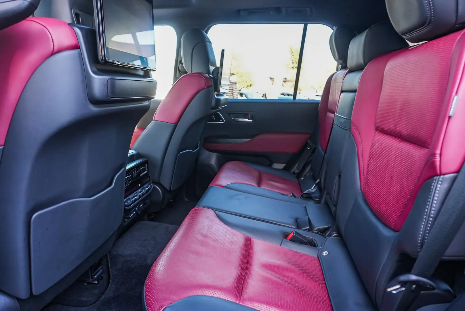 2022 Toyota Landcruiser Gallery Image 8