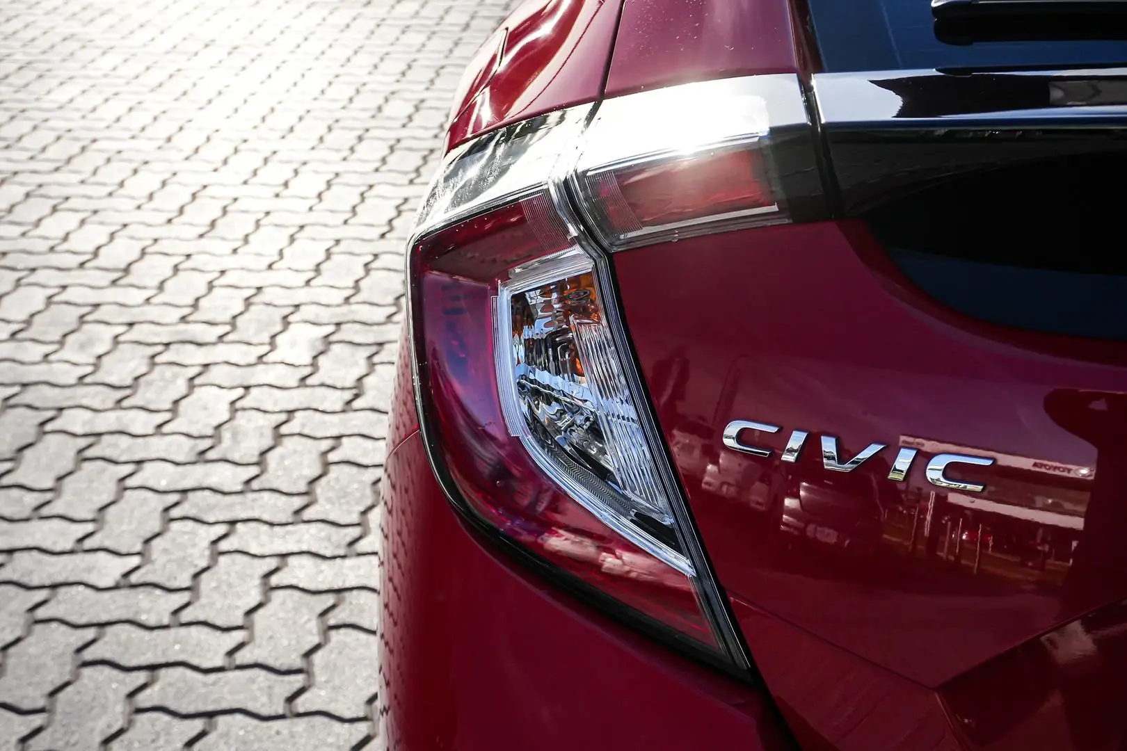 2018 Honda Civic Gallery Image 9