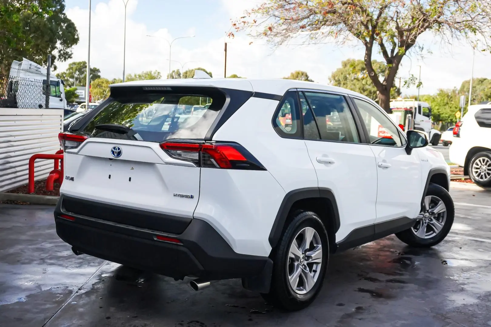 2024 Toyota RAV4 Gallery Image 3