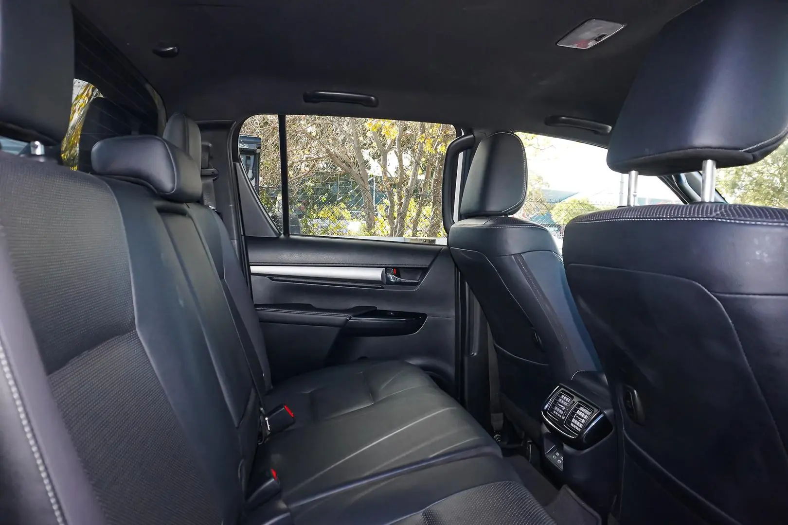 2024 Toyota Hilux Gallery Image 8