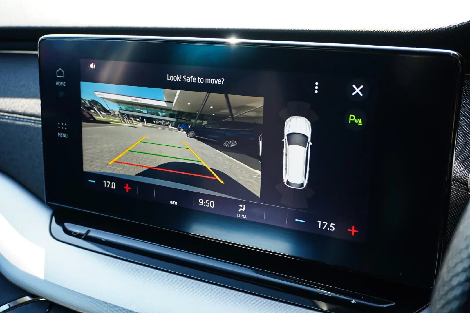 2023 SKODA Octavia Gallery Image 24