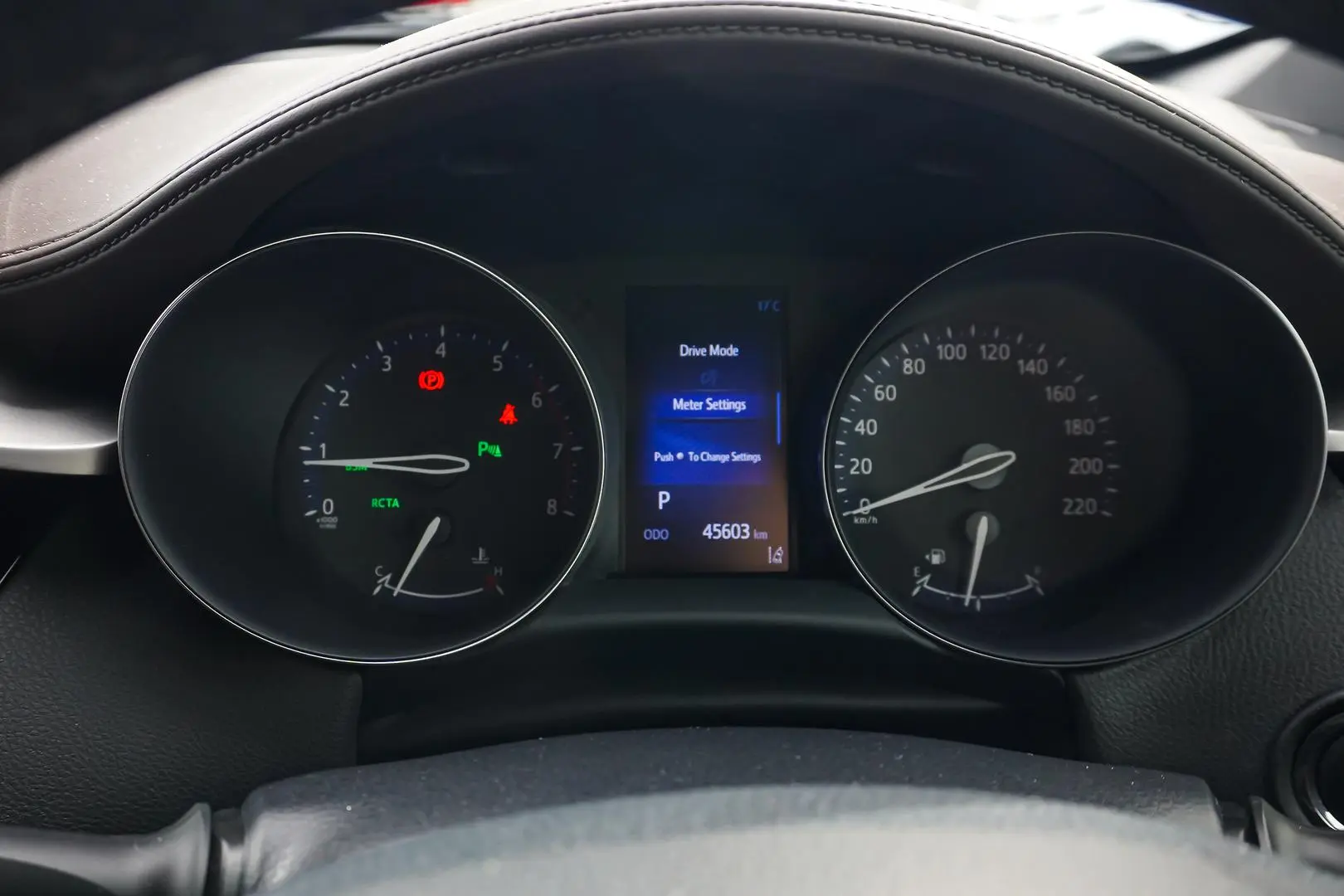2017 Toyota C-HR Gallery Image 19