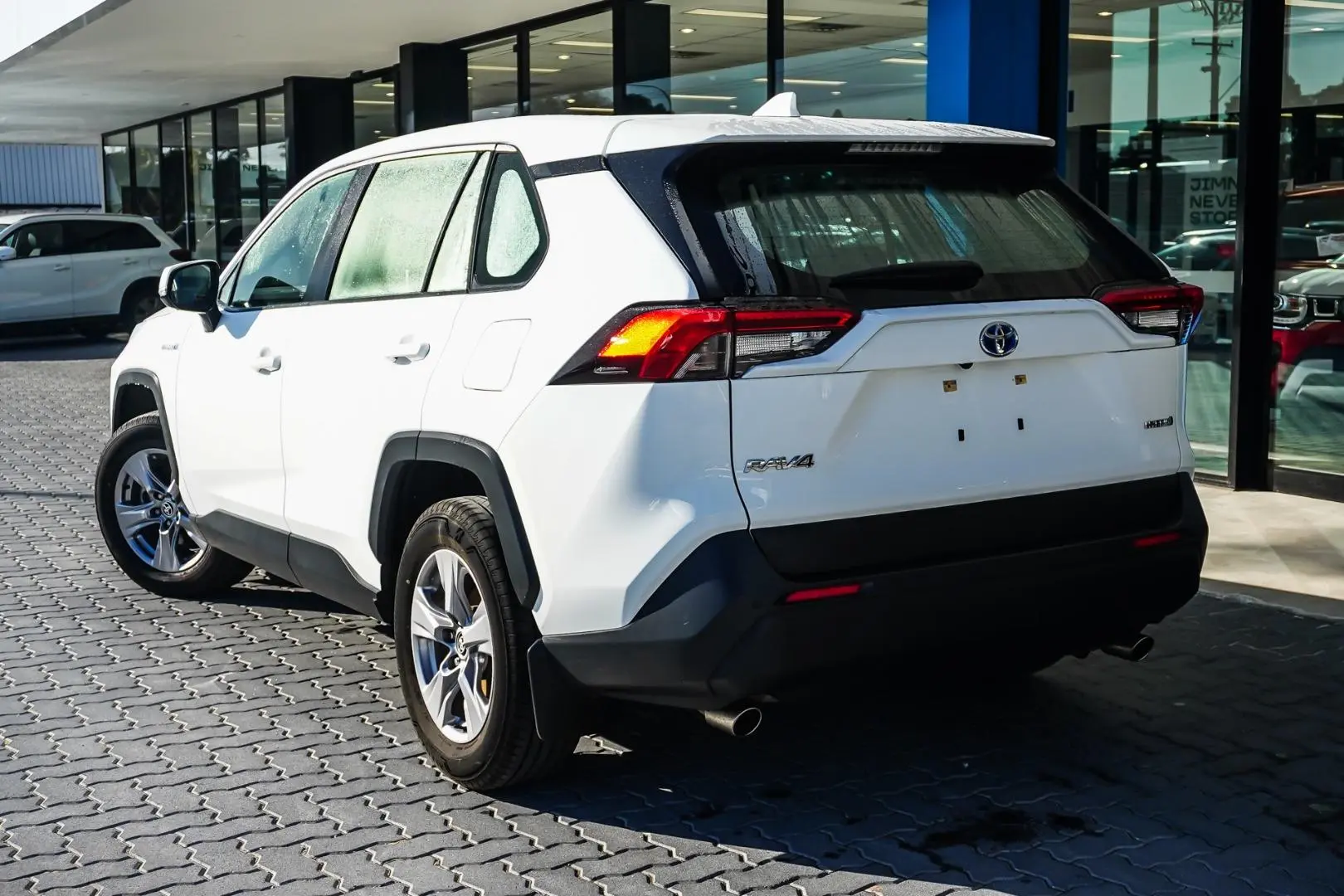 2022 Toyota RAV4 Gallery Image 3