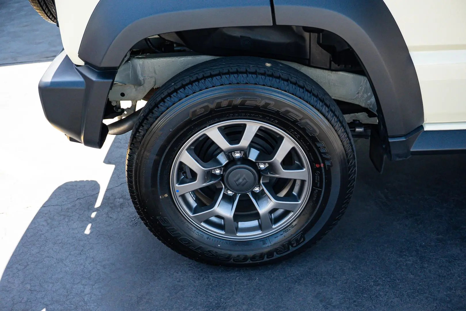 2023 Suzuki Jimny Gallery Image 16