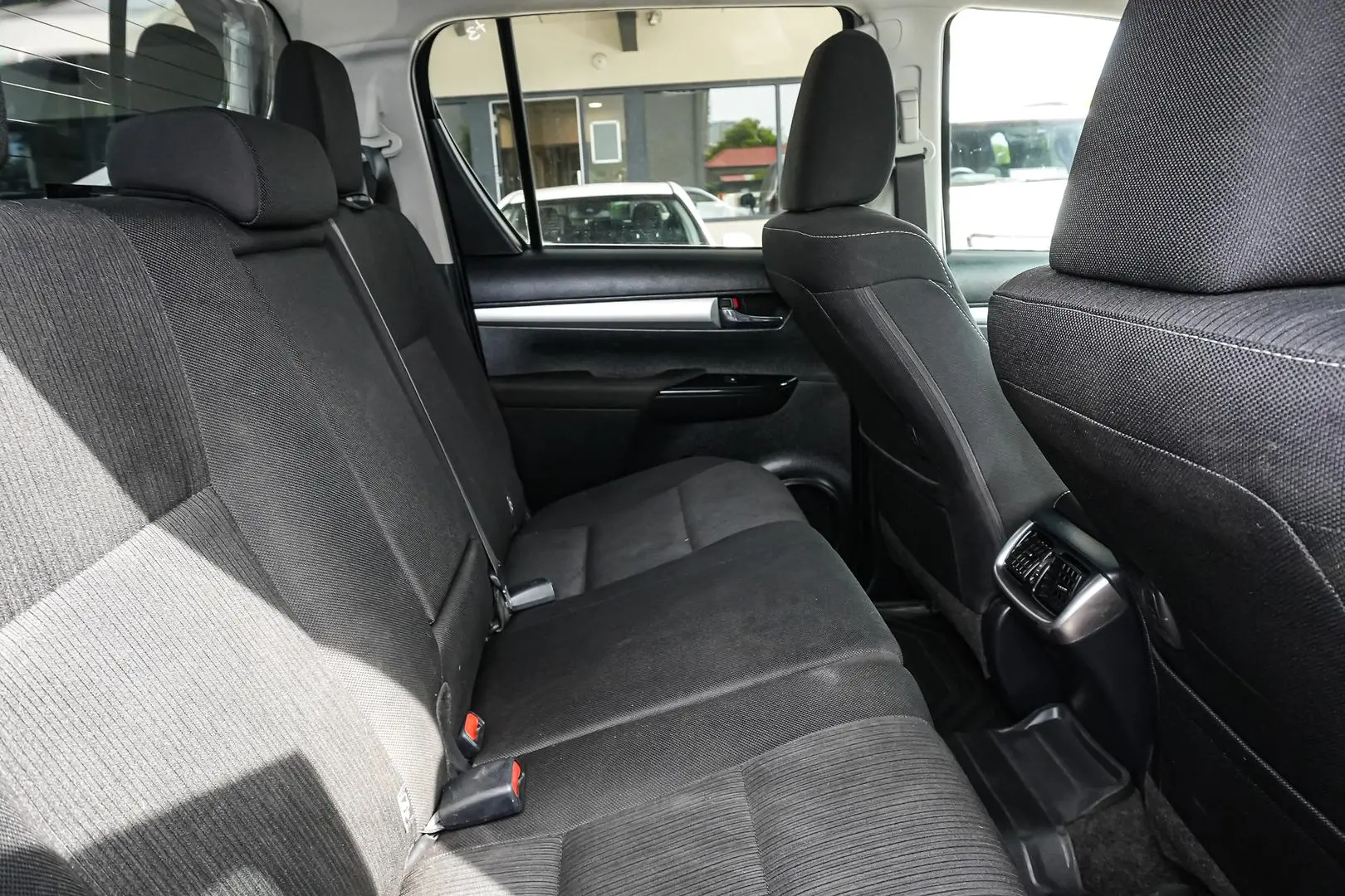 2022 Toyota Hilux Gallery Image 15