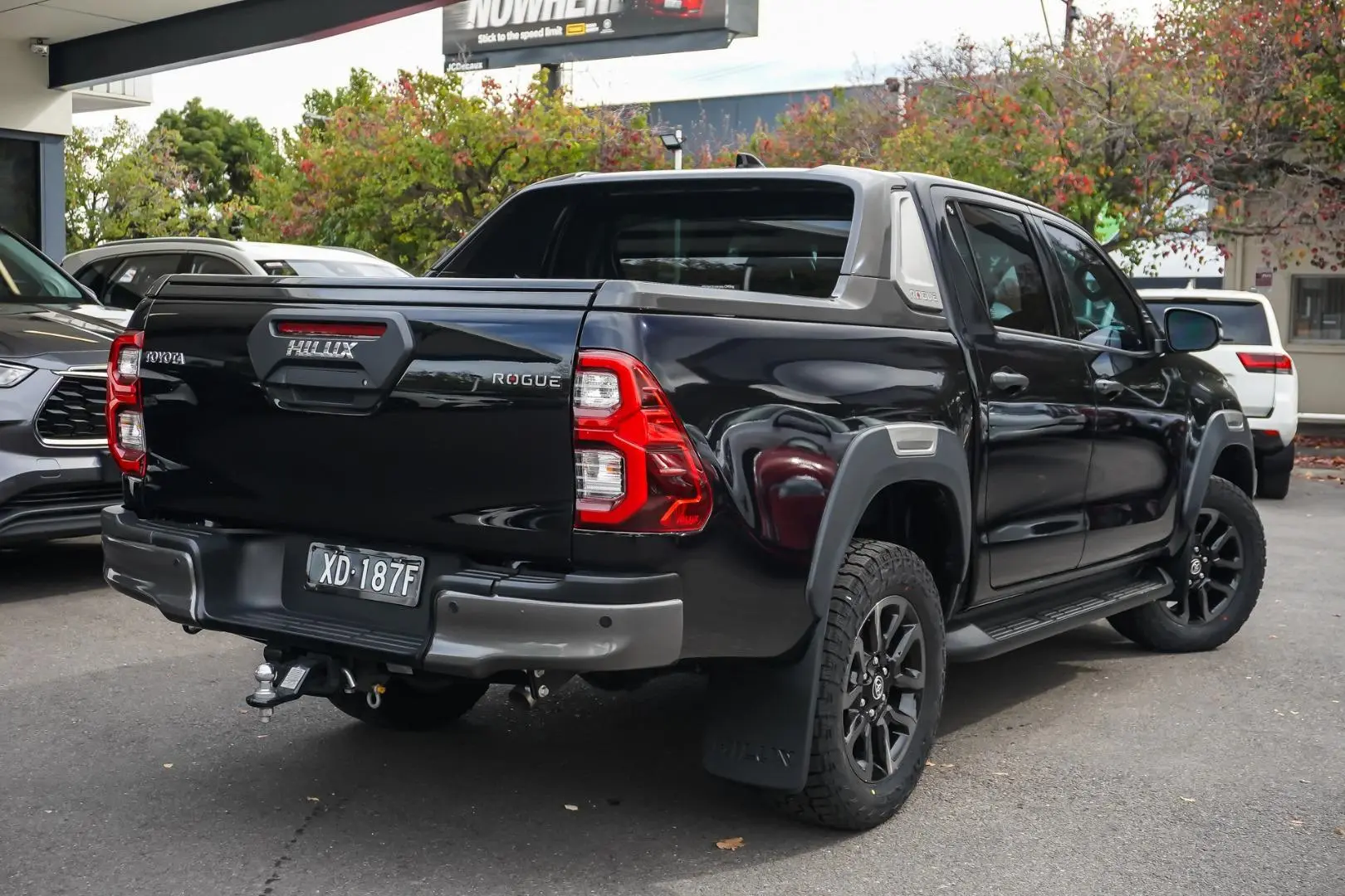 2022 Toyota Hilux Gallery Image 3